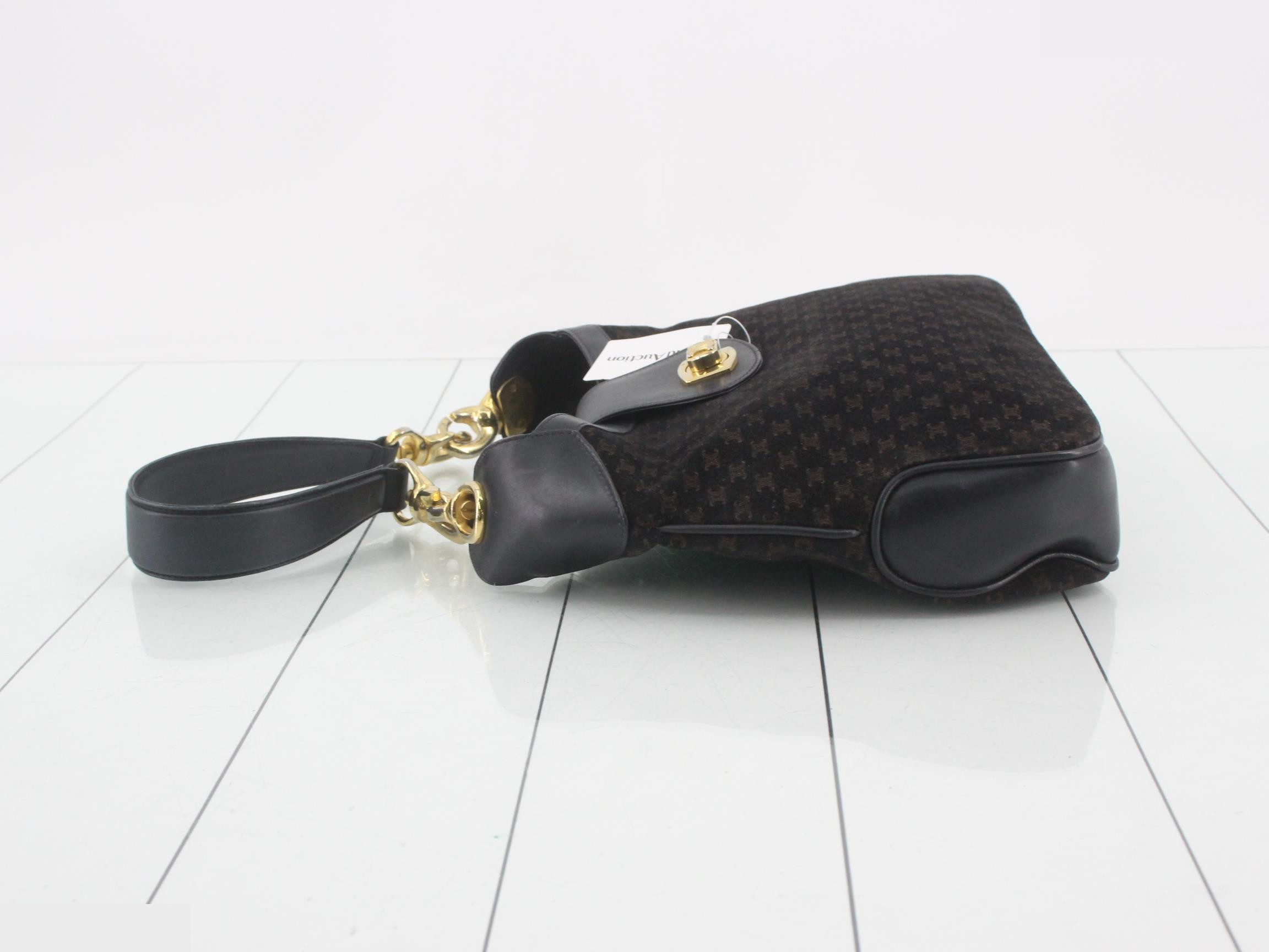 handbag — view 4