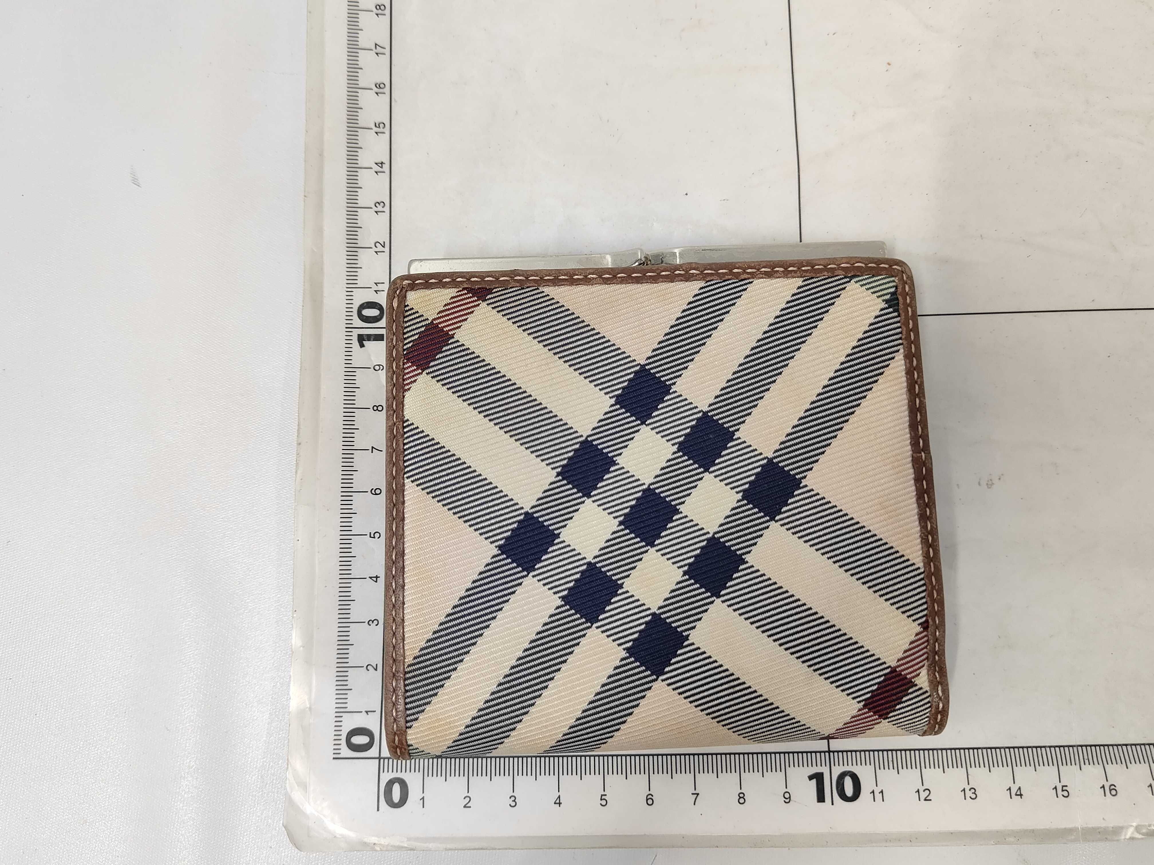 wallet — view 2