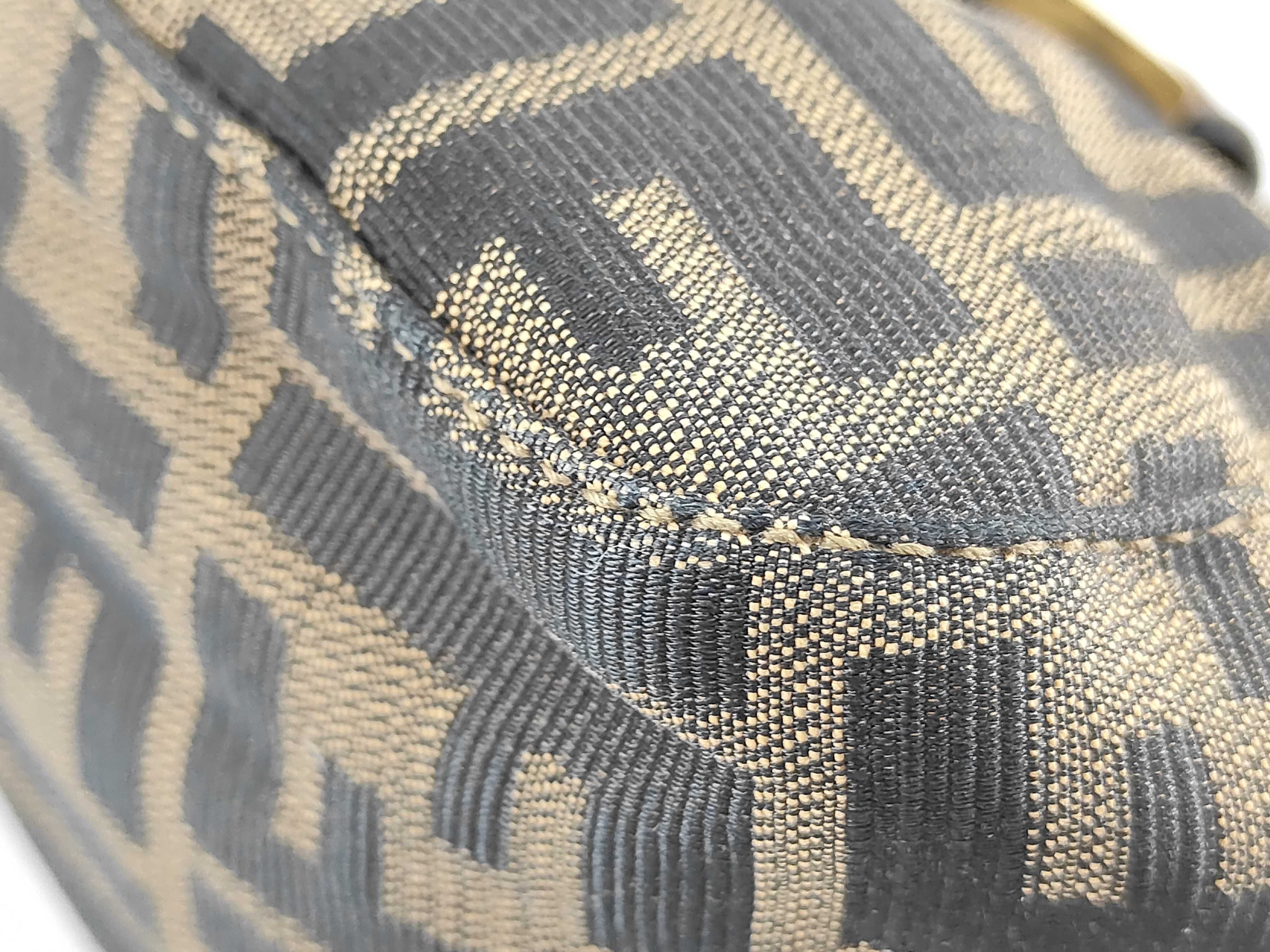Zucca pattern Fendi Mamma Bucket Shoulder Bag — view 6