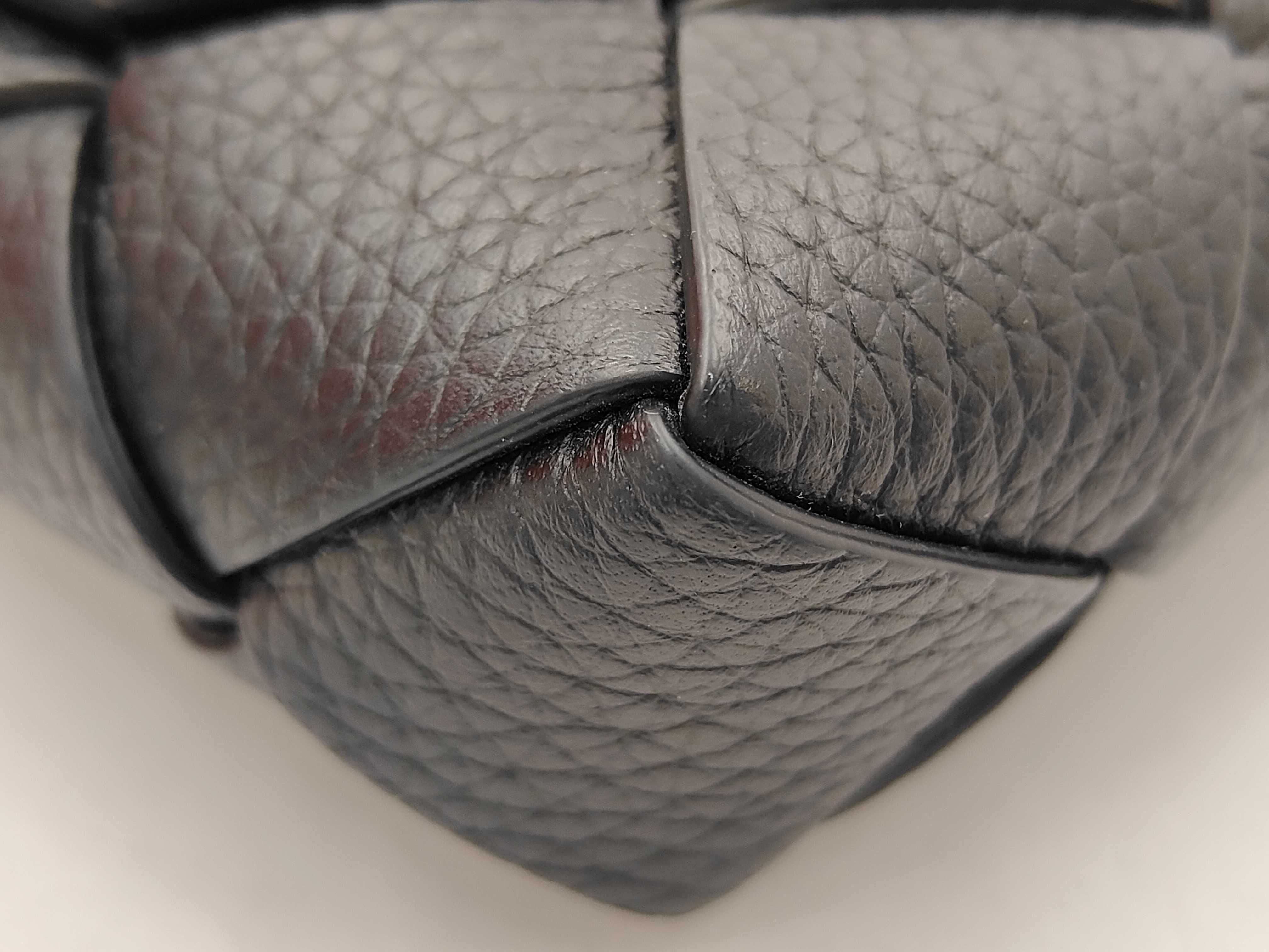 Intrecciato Maxi Intrecciato Diagono Shoulder Bag — view 4