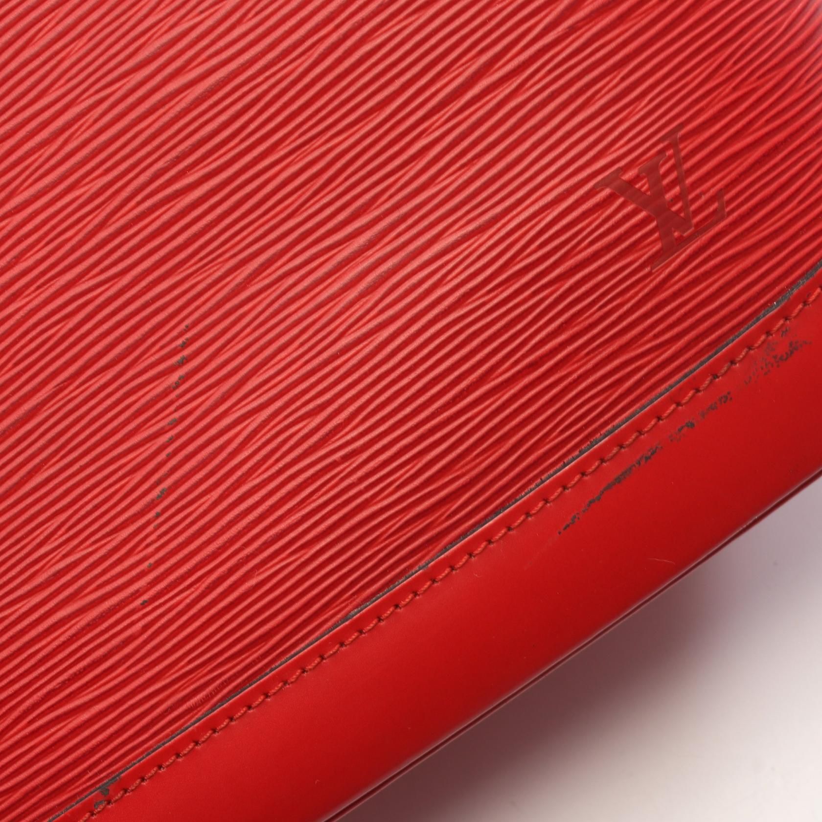Alma Epi Castilian Red Castilian Red Red Handbag M 52147 — view 7