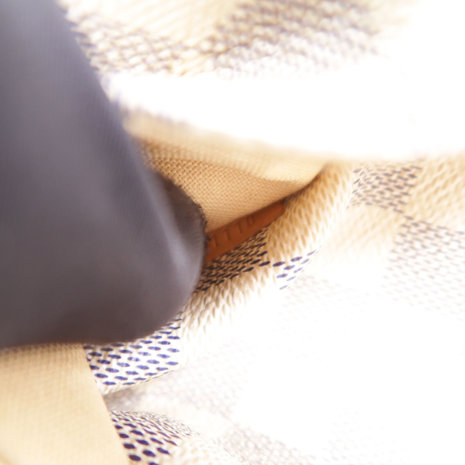 Totally MM, Damier Azur — view 7