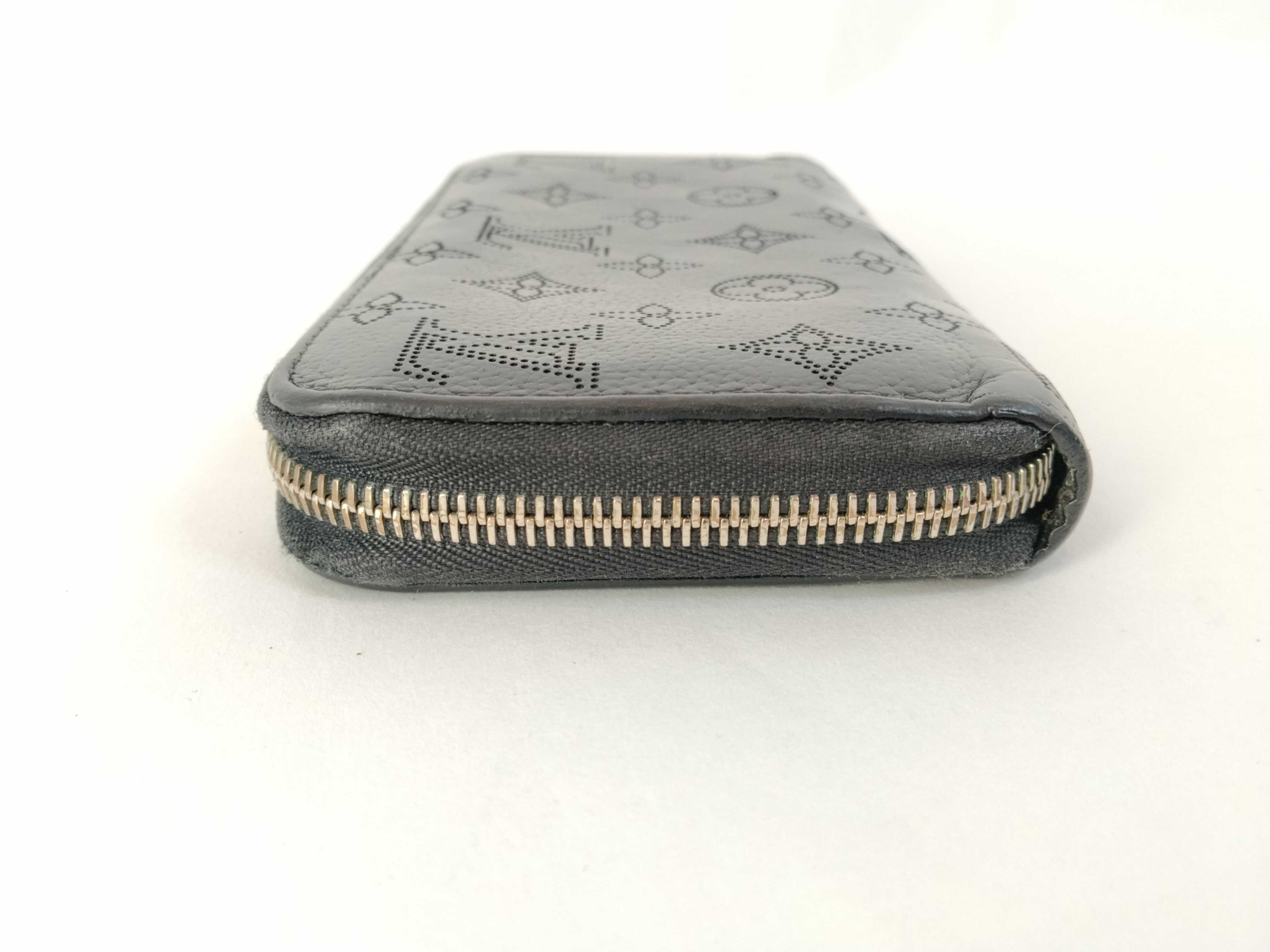Mahina Louis Vuitton Monogram Mahina Zippy Wallet Round Zipper Long Wallet — view 7