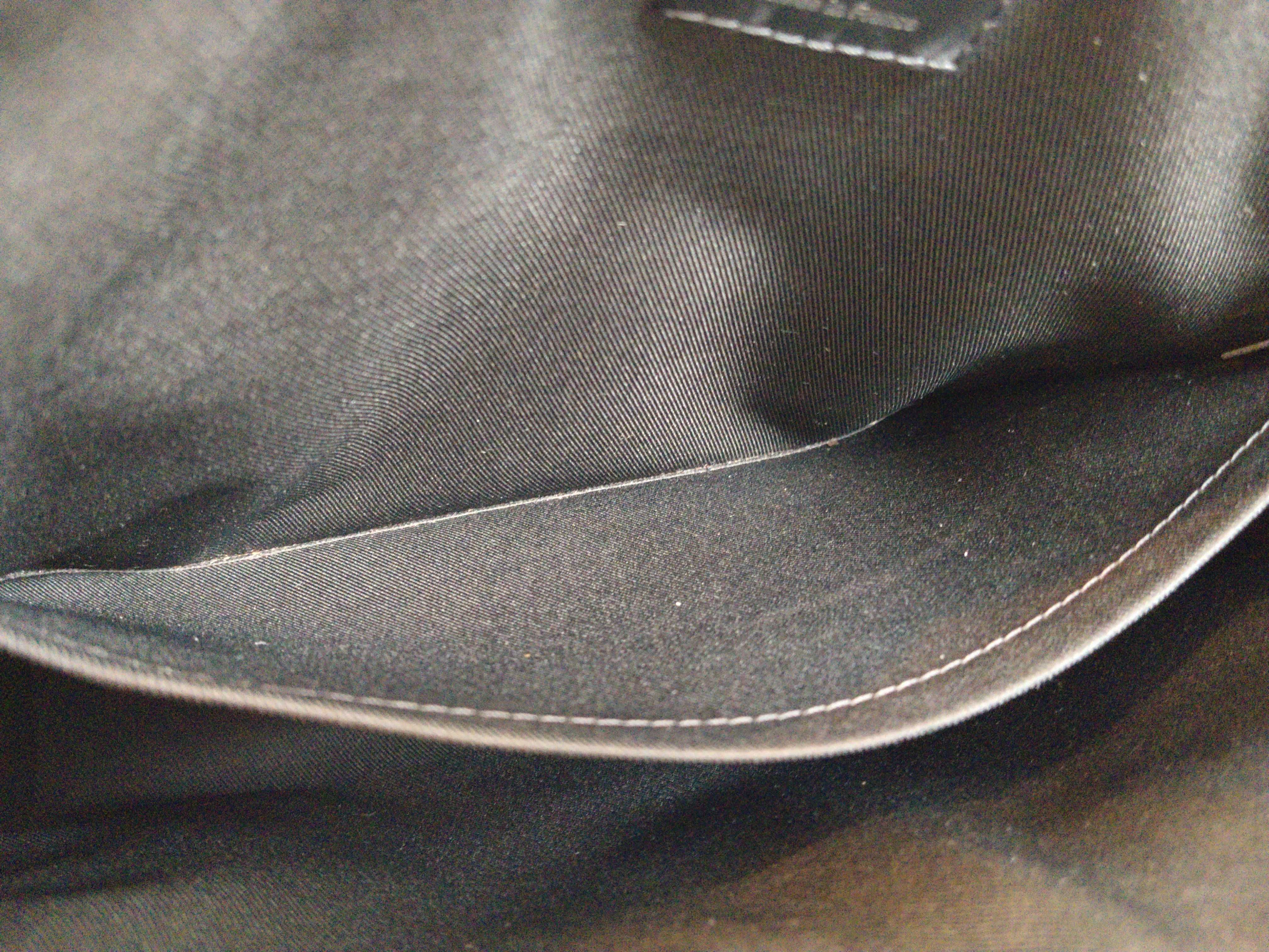 Damier Graphite District Damier Messenger Bag Shoulder — view 11