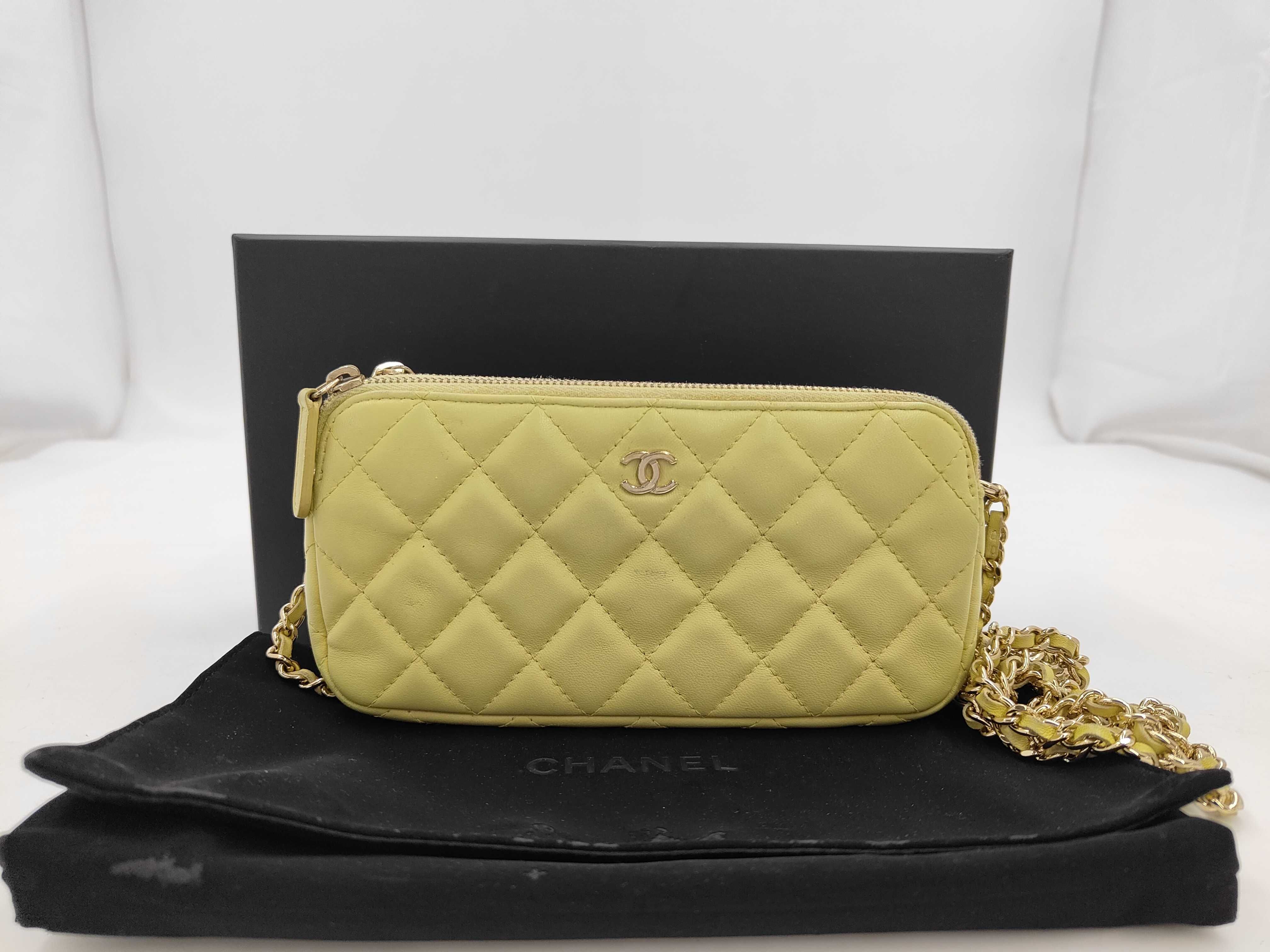 Matelassé Shoulder Bag (Yellow)