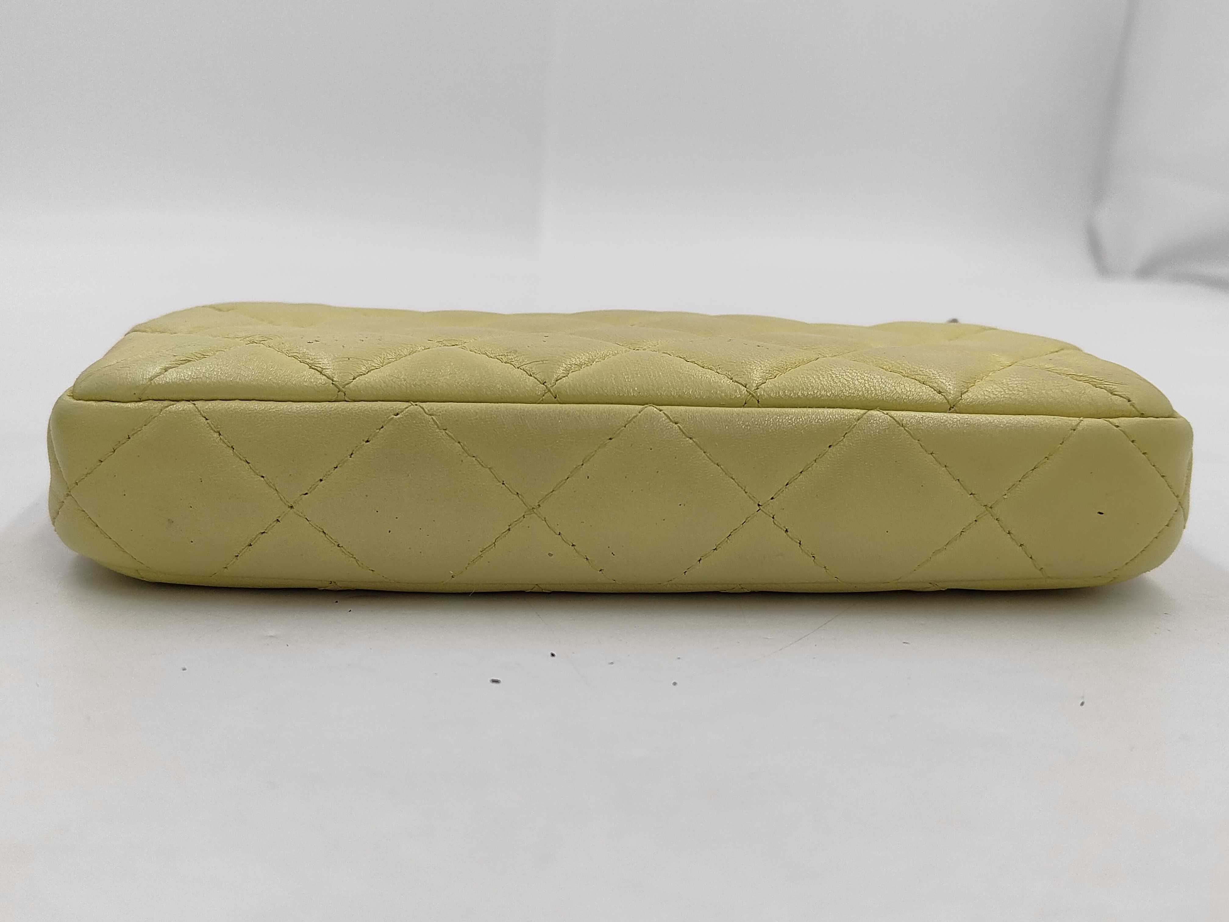 Matelassé Shoulder Bag (Yellow) — view 3