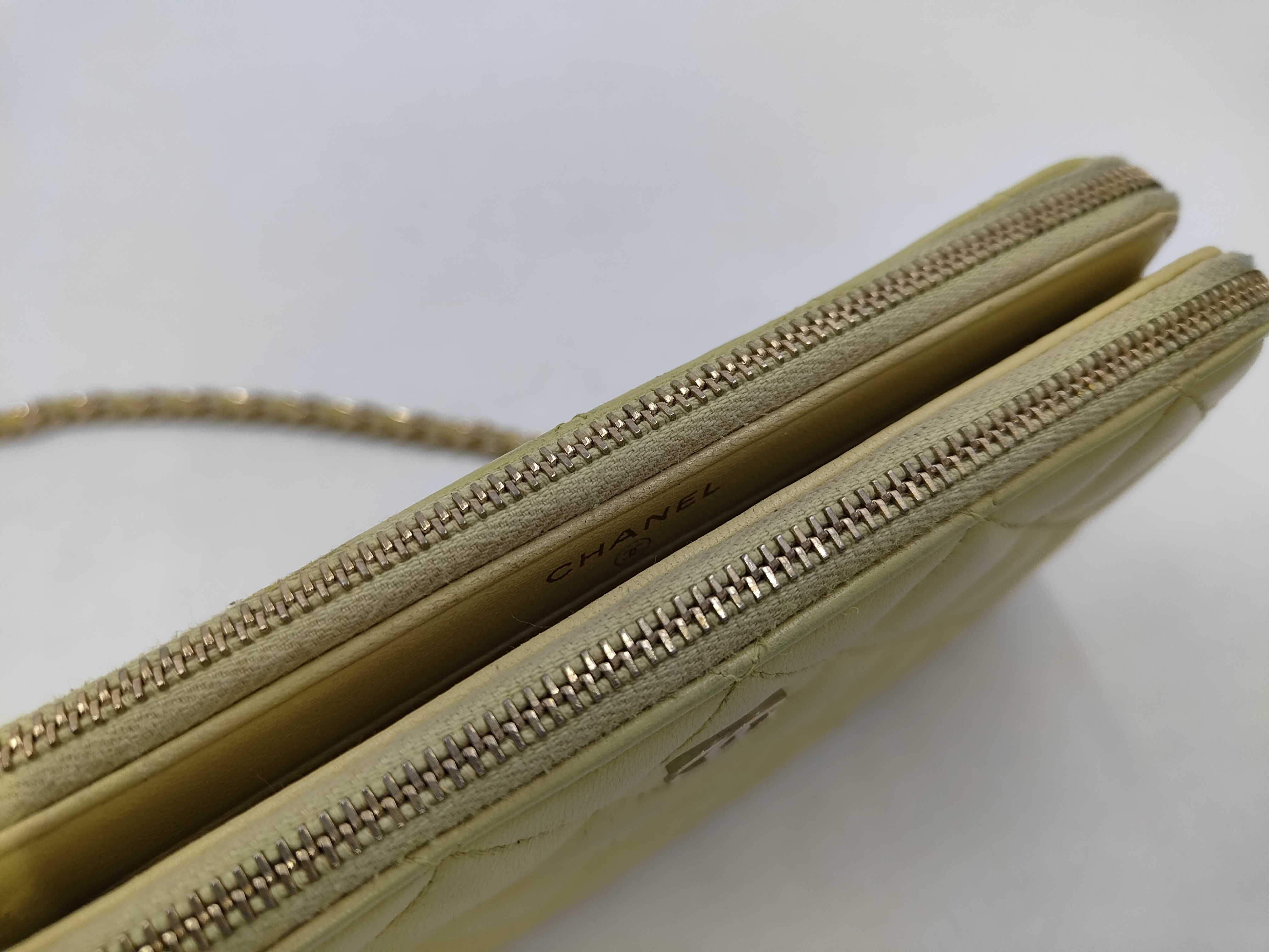 Matelassé Shoulder Bag (Yellow) — view 7