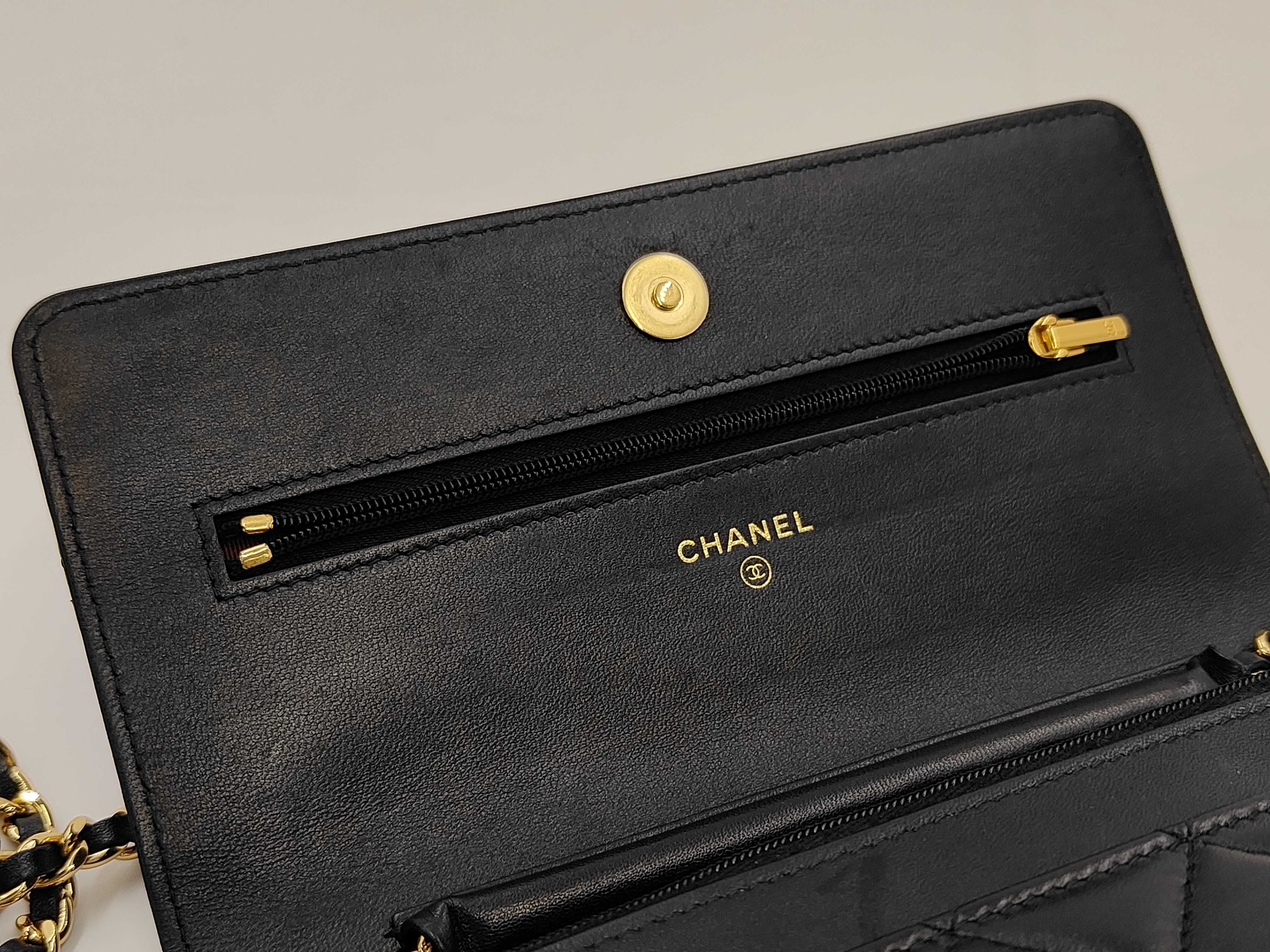 Matelassé Chain Wallet Shoulder Bag — view 11