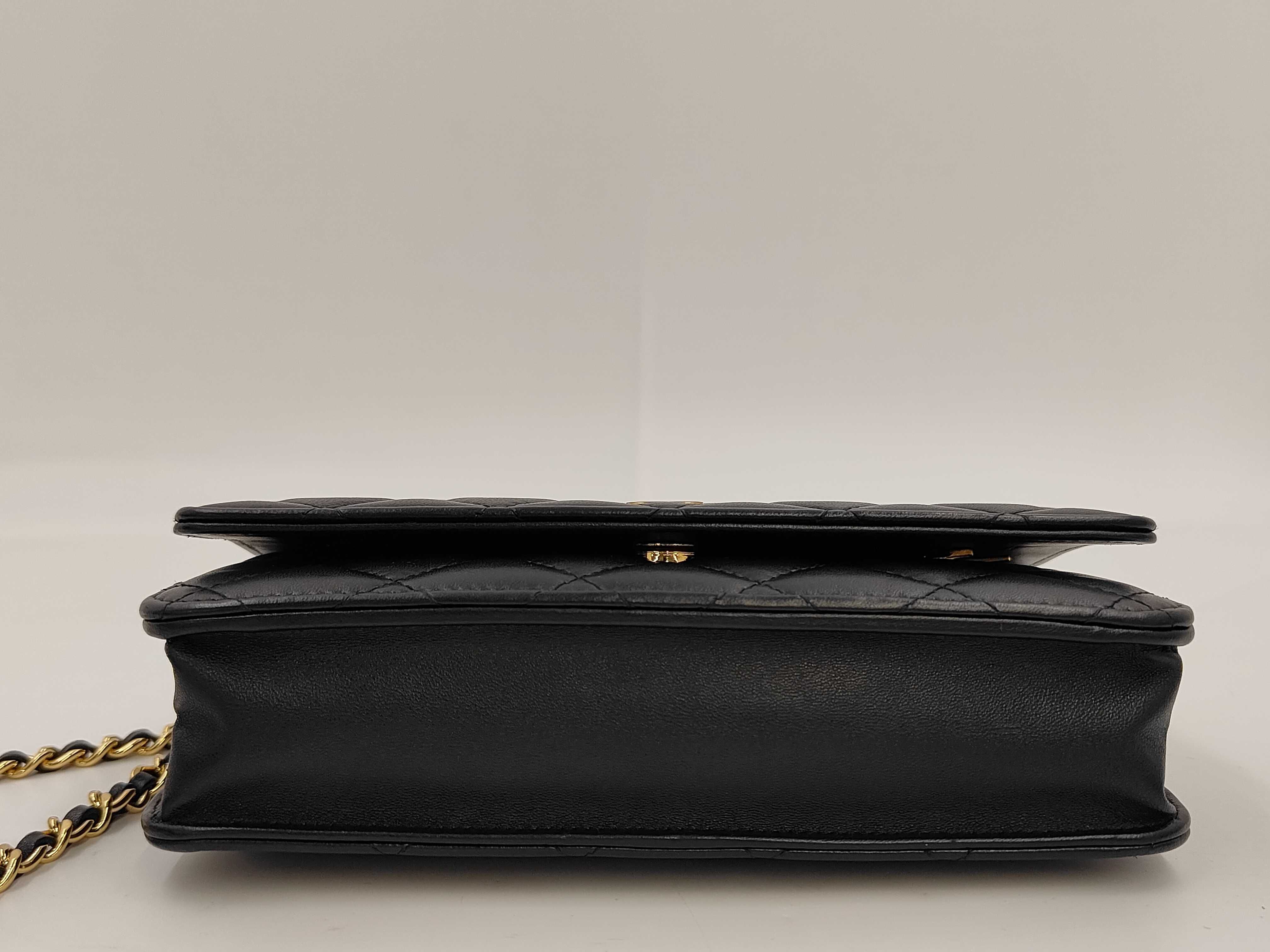 Matelassé Chain Wallet Shoulder Bag — view 4