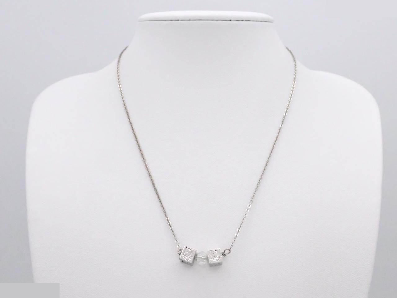 Other lines: Precious metals, necklaces, pendants — view 3