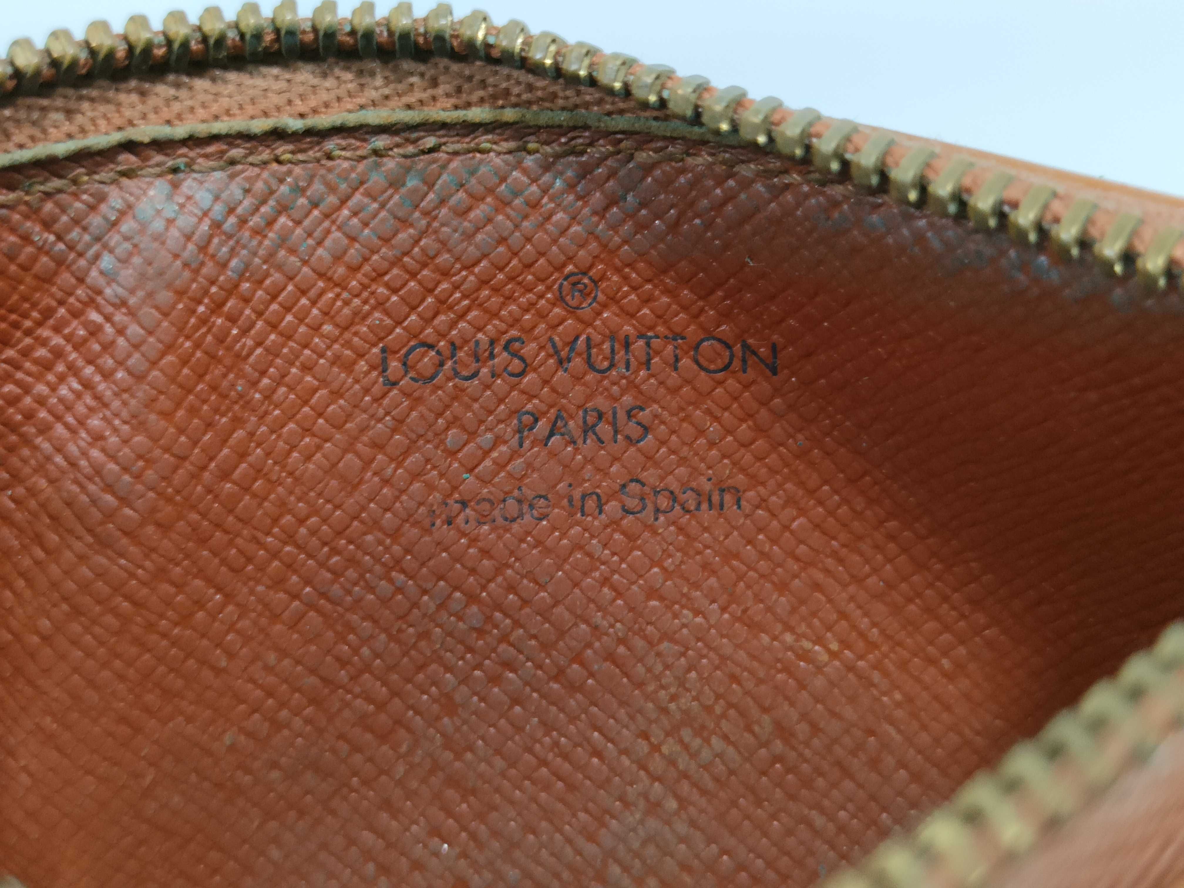 Epi M63802 Pochette Clé Key Case — view 11