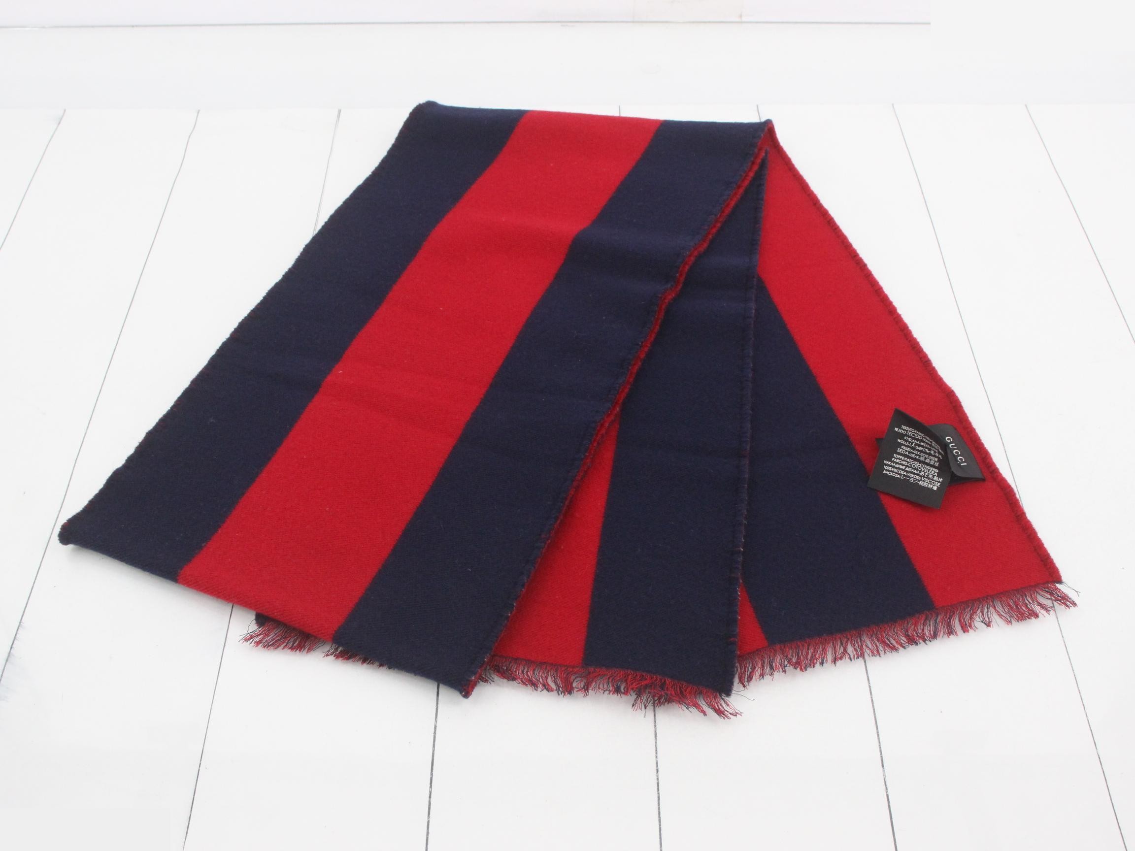 Sherry scarf, with tag. — view 3