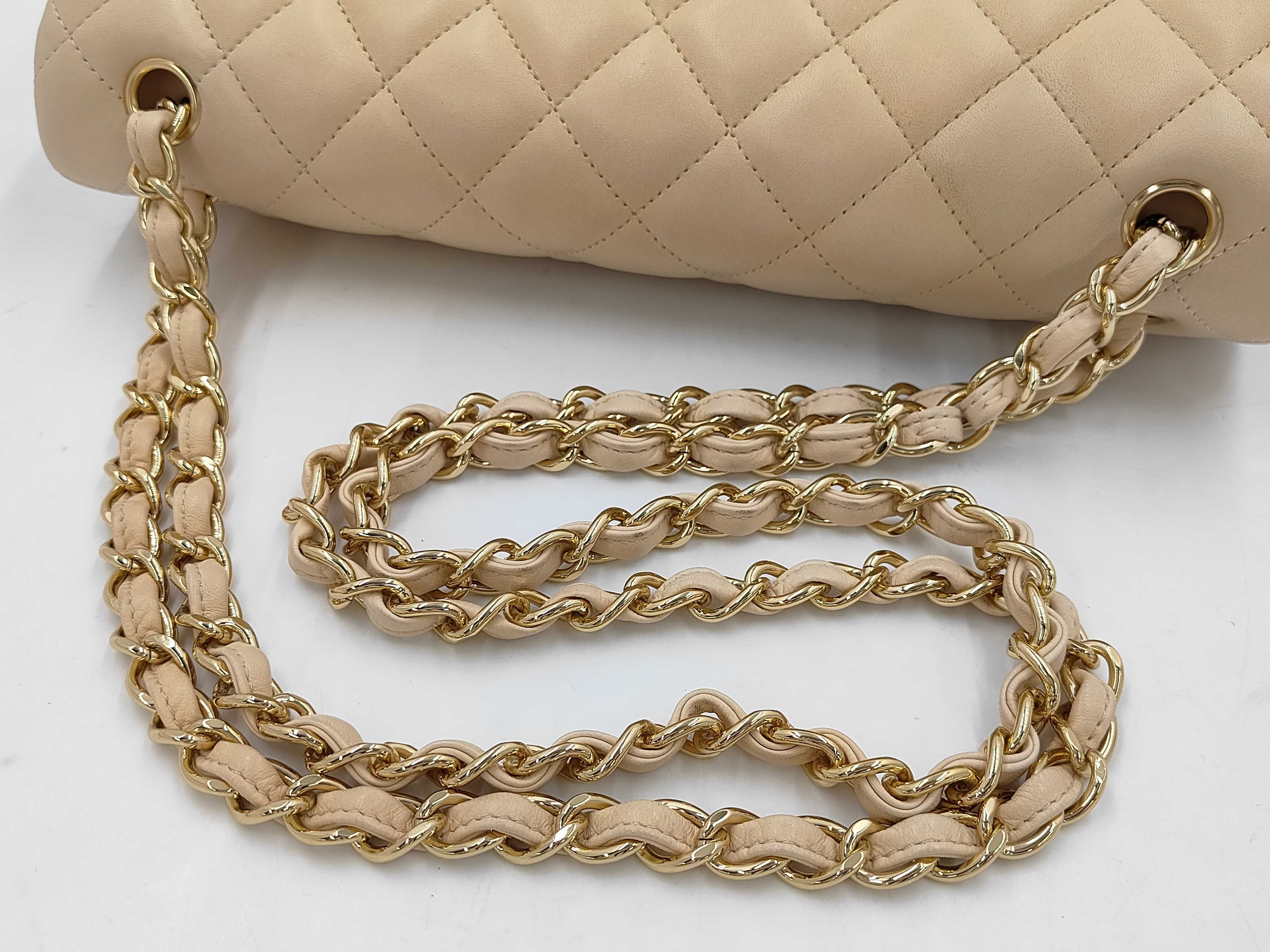 Matelassé 30 Double Flap Chain Shoulder Bag, Lambskin, Beige — view 3