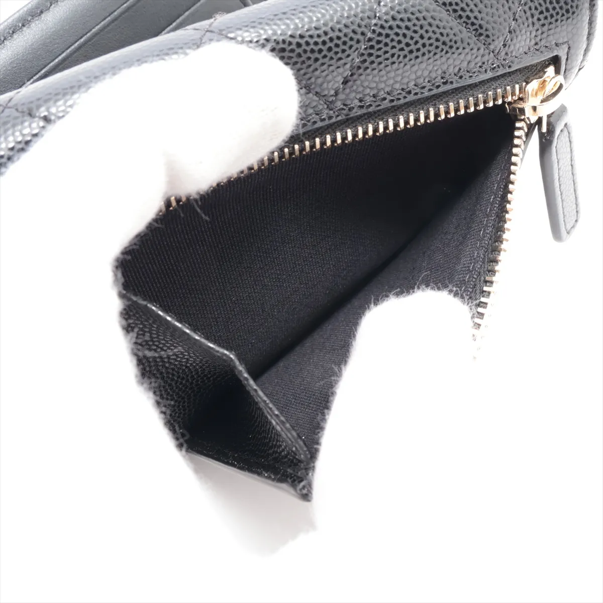 Matelassé Caviar Skin Compact Wallet, Black with Gold Hardware, X76C4T74 — view 6