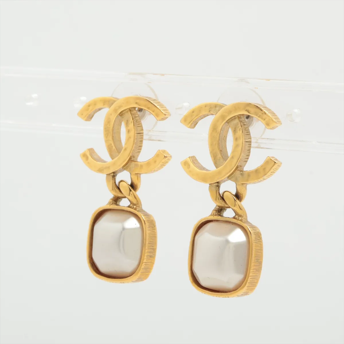 Cocomark L20K Earrings (for both ears) GP x Fake Pearl Gold — view 3