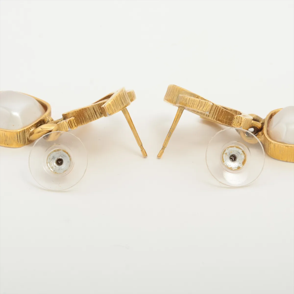 Cocomark L20K Earrings (for both ears) GP x Fake Pearl Gold — view 4