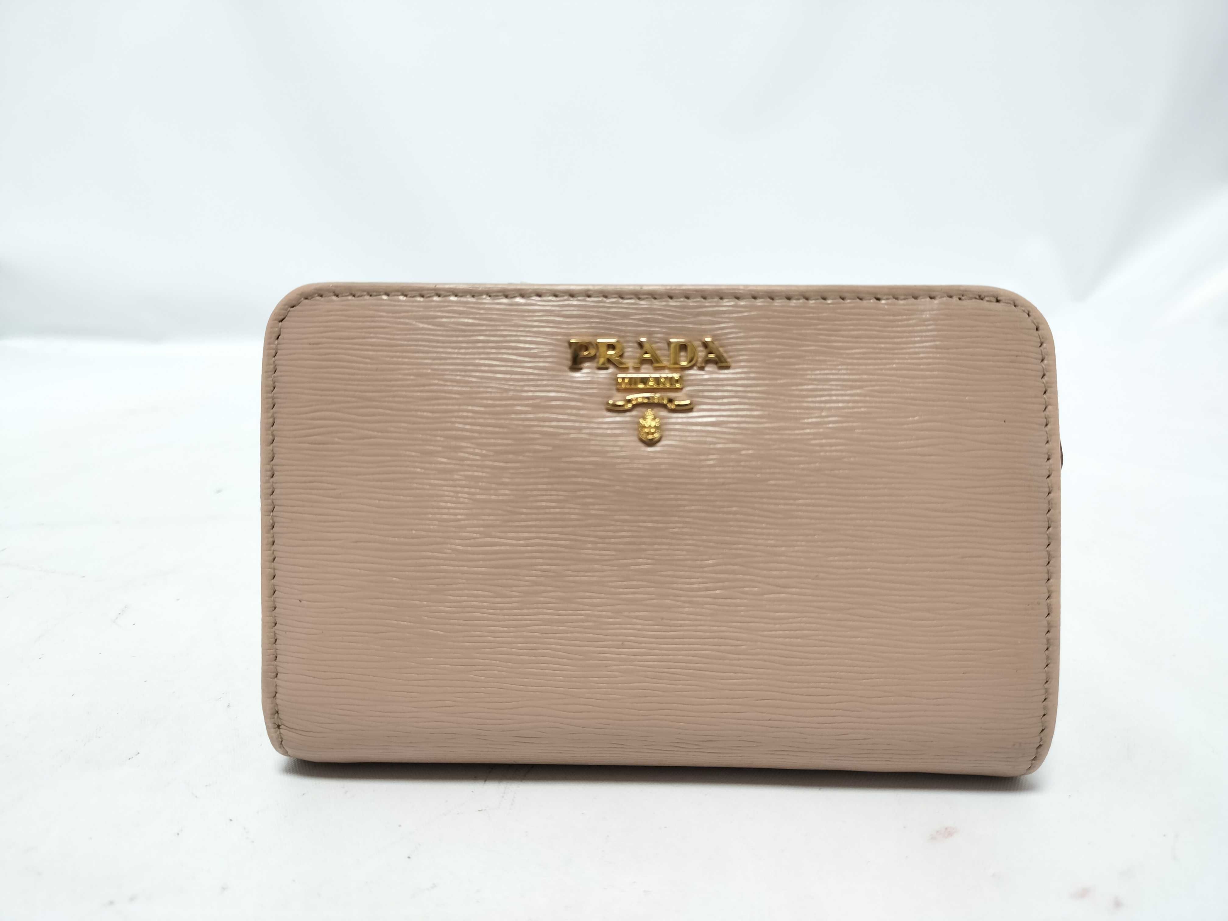 Saffiano Medium Wallet Beige 1M1225 Wallet