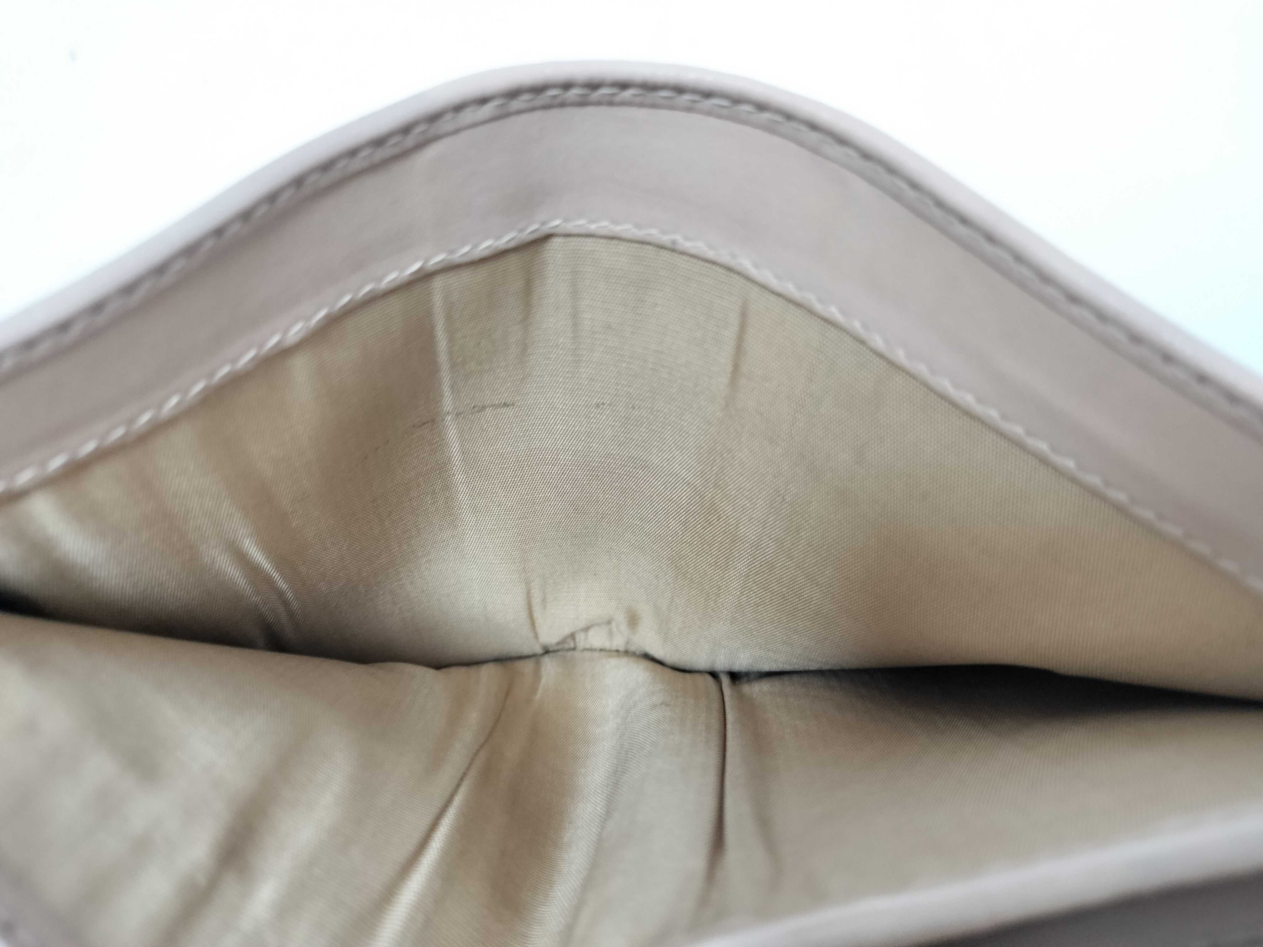 Saffiano Medium Wallet Beige 1M1225 Wallet — view 11