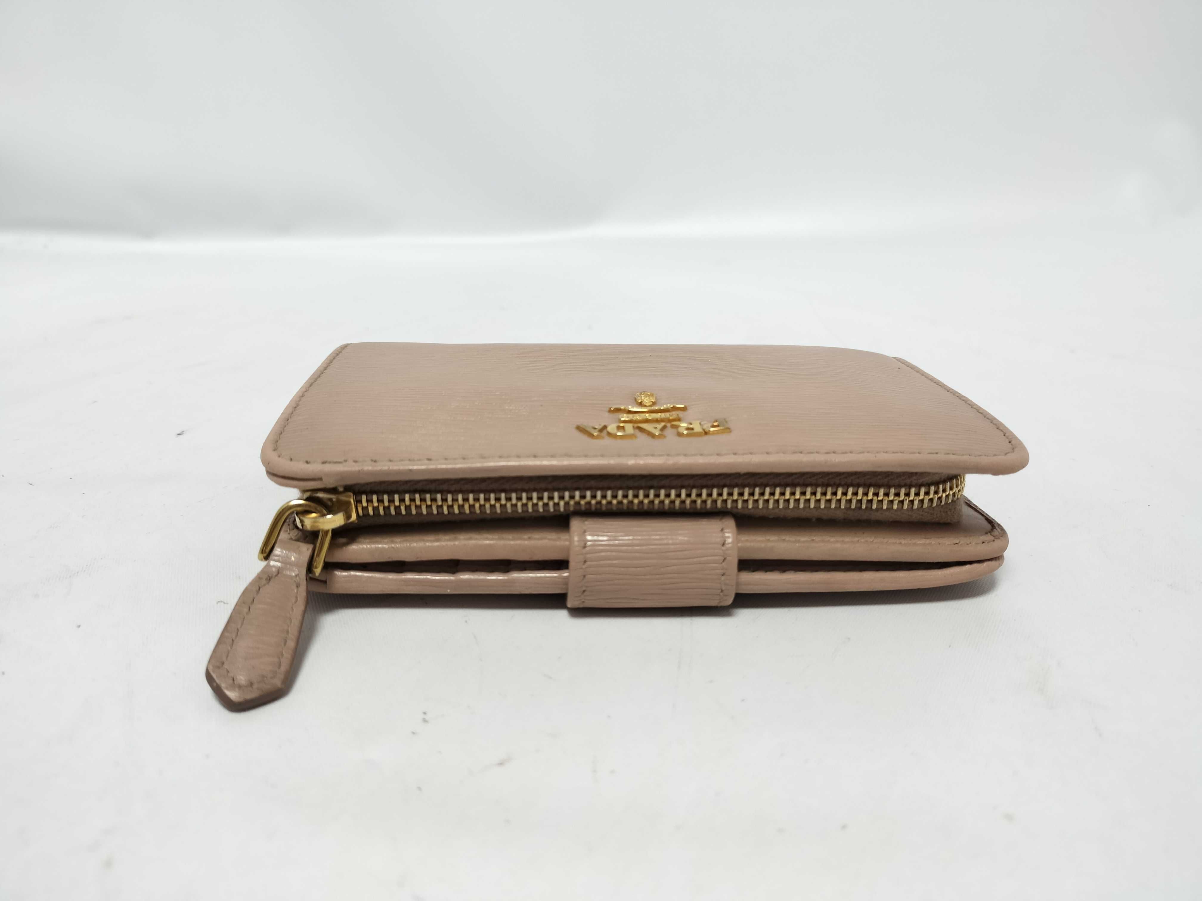 Saffiano Medium Wallet Beige 1M1225 Wallet — view 5