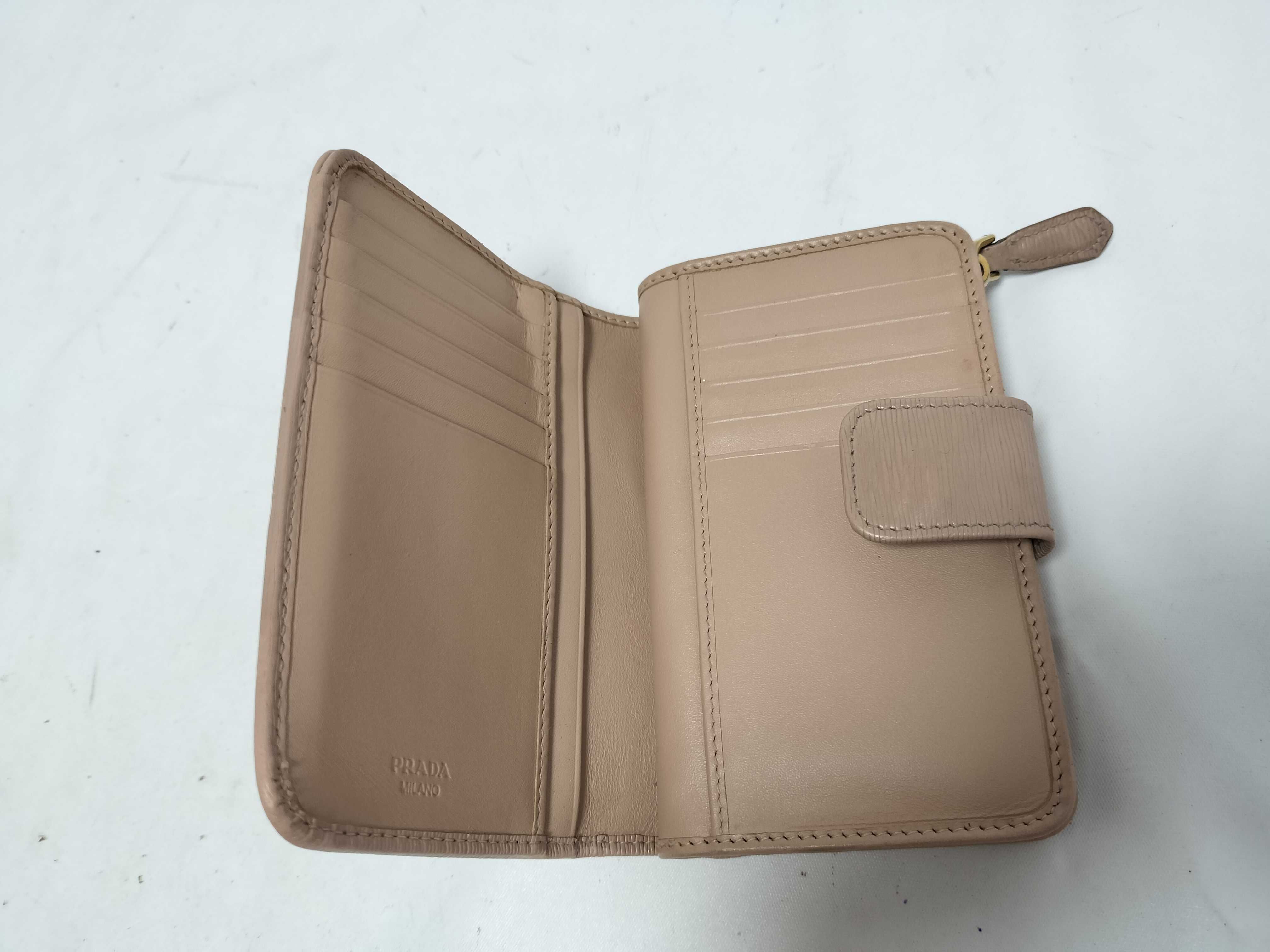 Saffiano Medium Wallet Beige 1M1225 Wallet — view 7