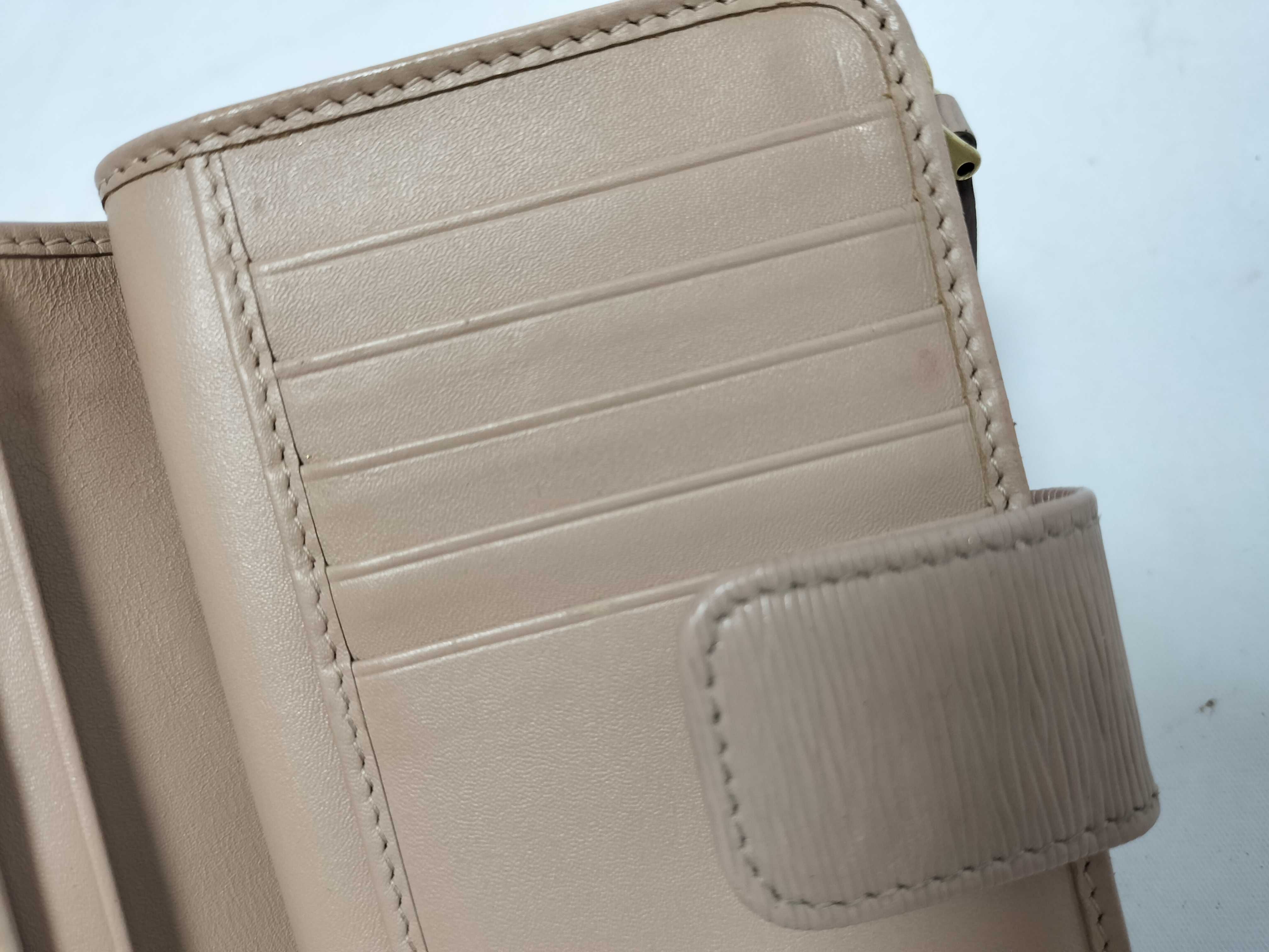 Saffiano Medium Wallet Beige 1M1225 Wallet — view 10