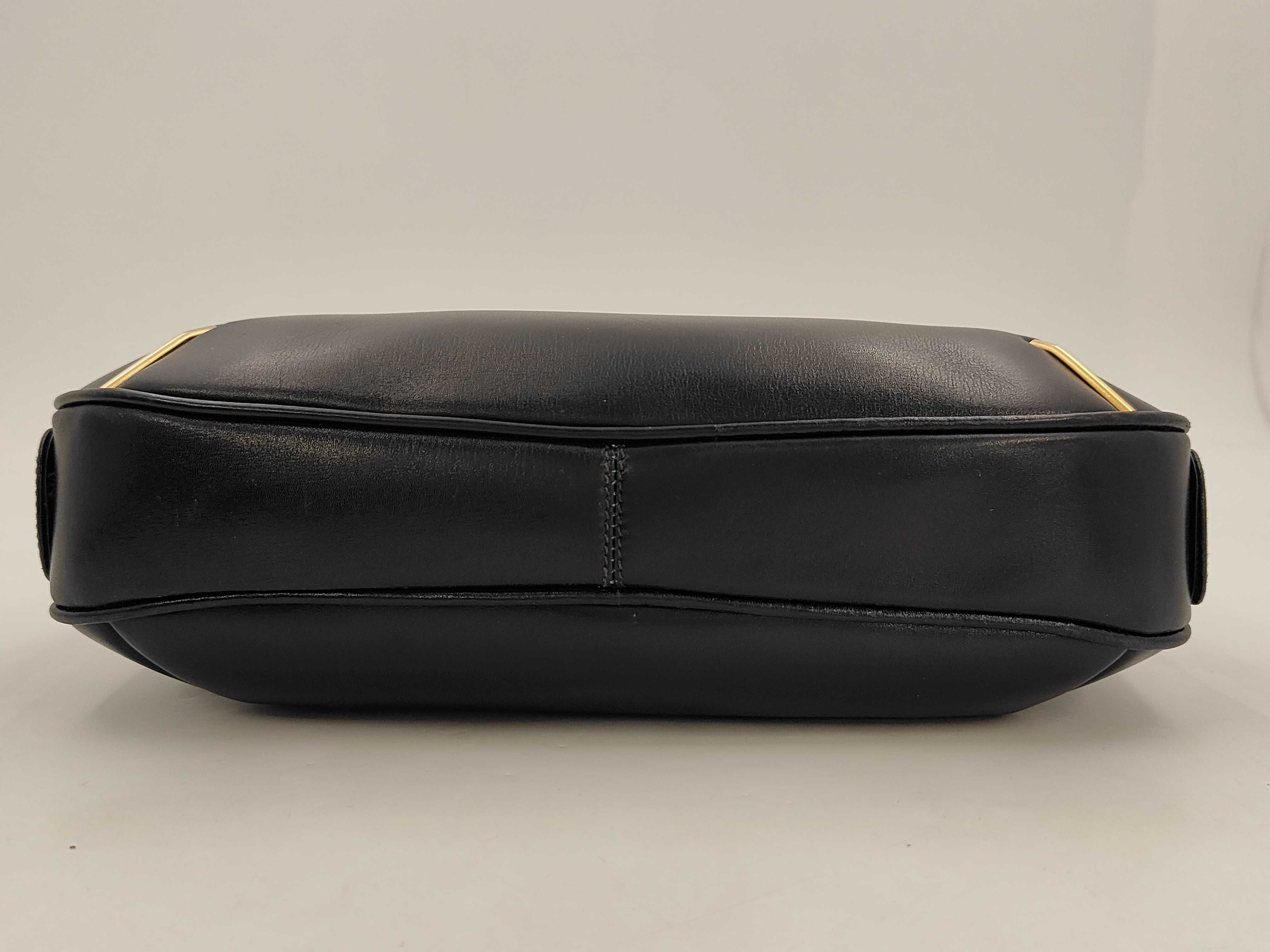 Old Gucci Leather Shoulder Bag — view 3