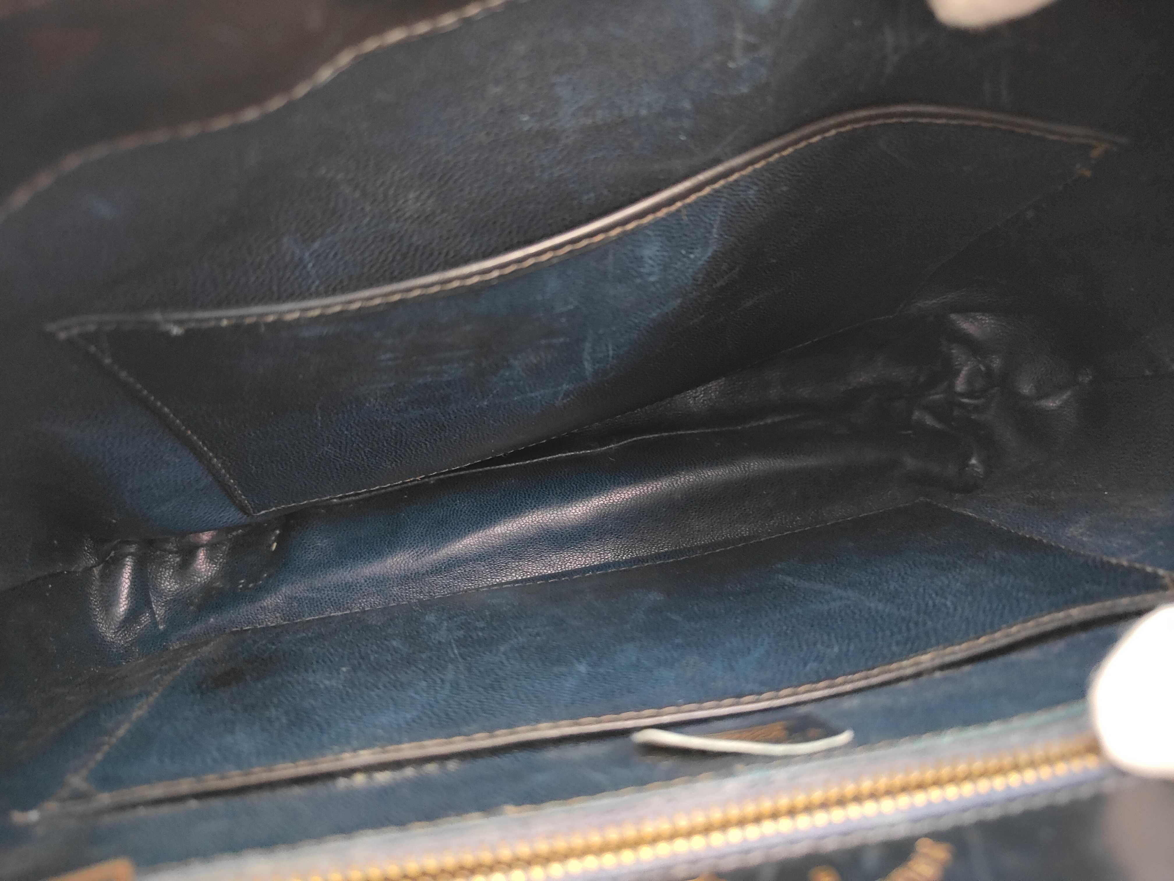Old Gucci Leather Shoulder Bag — view 8