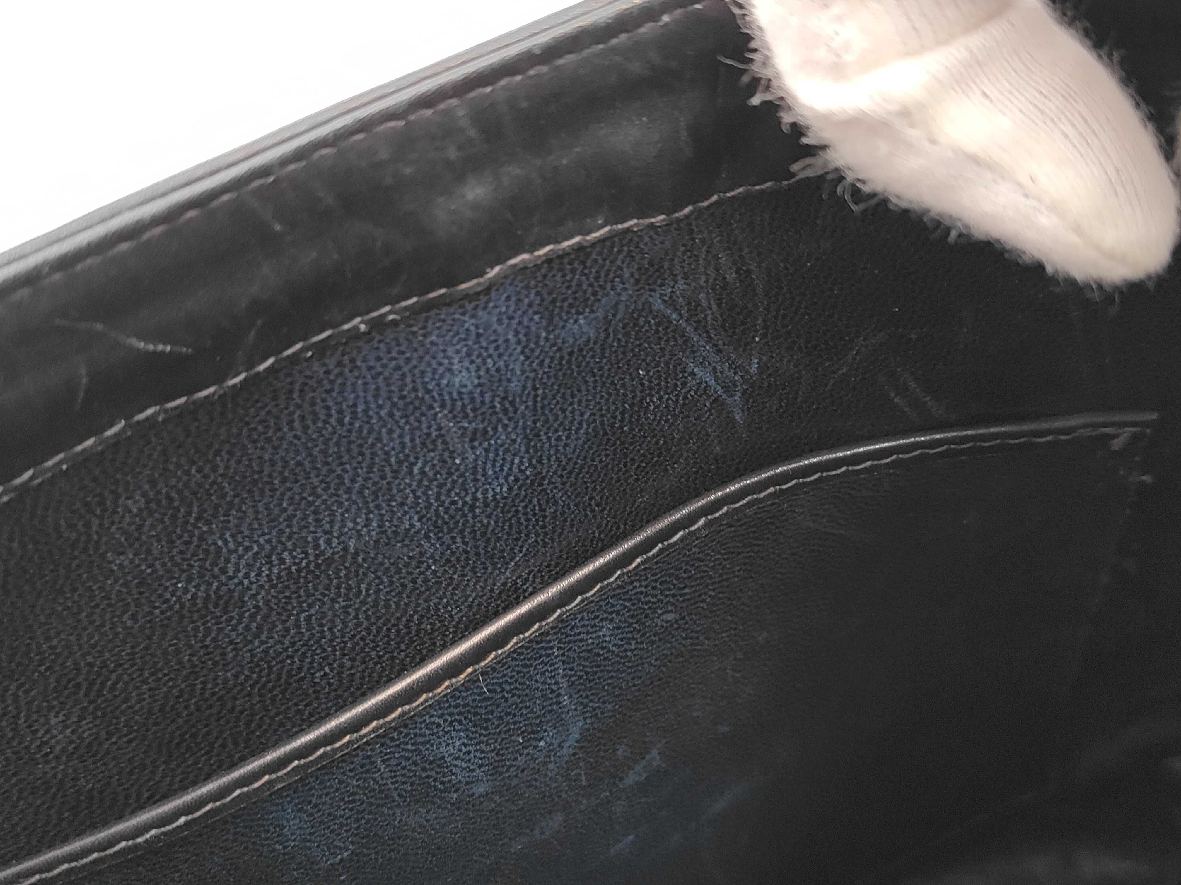 Old Gucci Leather Shoulder Bag — view 9