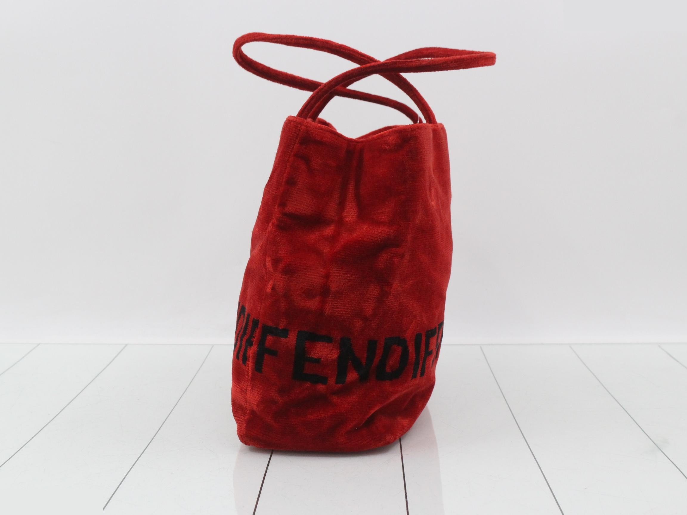 tote bag, red and black, velvet, logo. — view 4