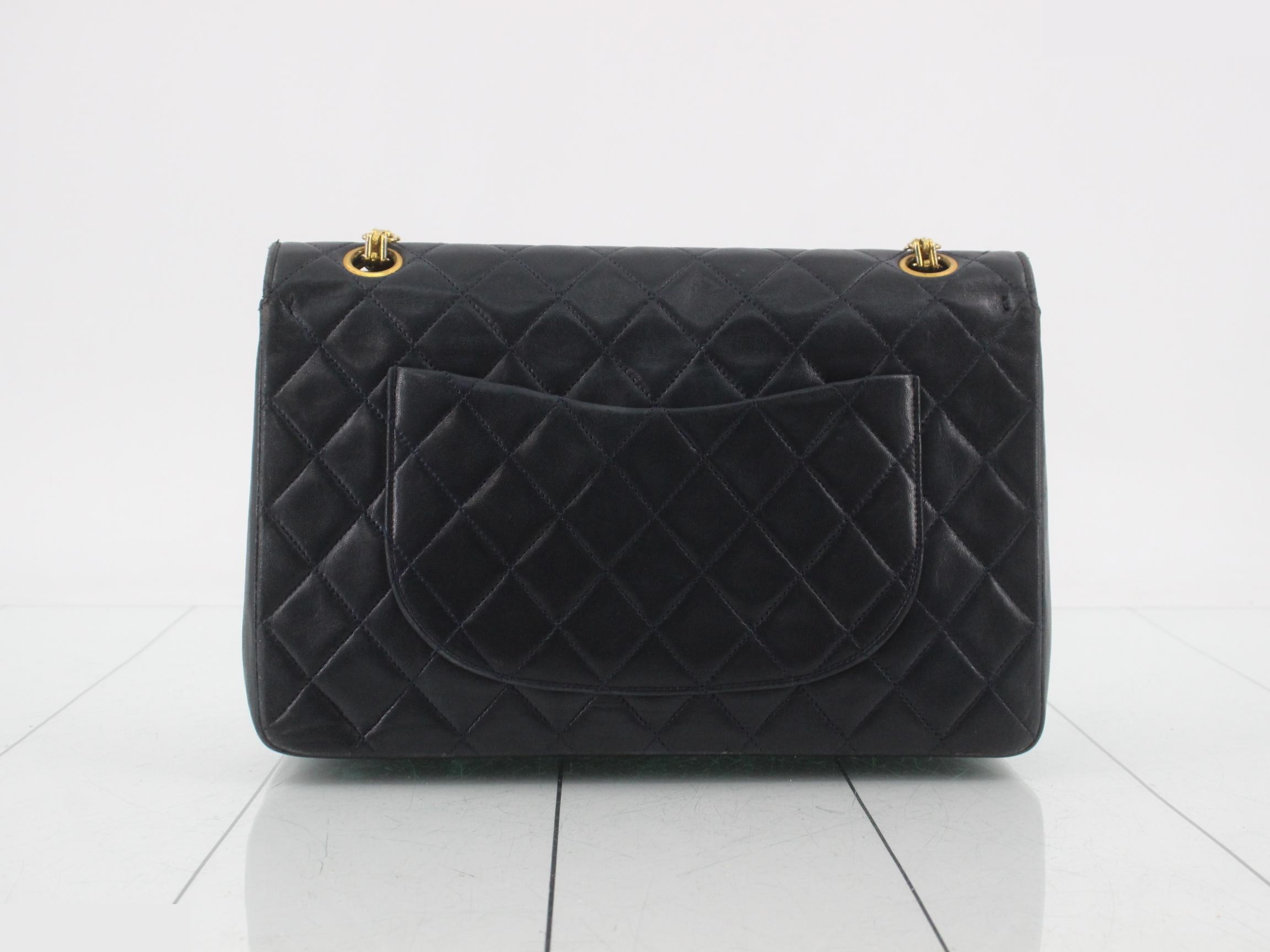 Matelassé 25 (Bag) - Shoulder Bag — view 2