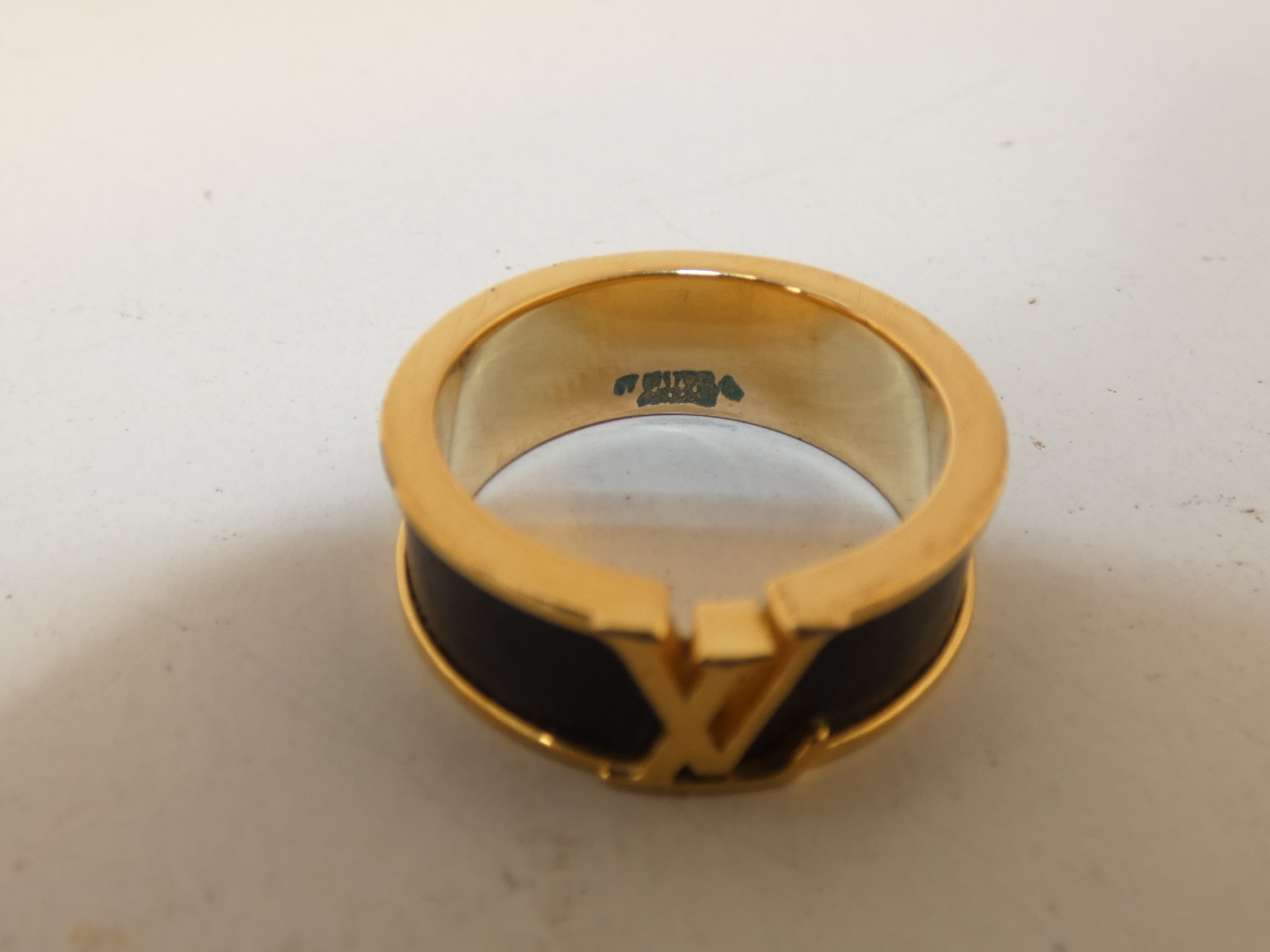 Initial Ring S00 Black Ring — view 3