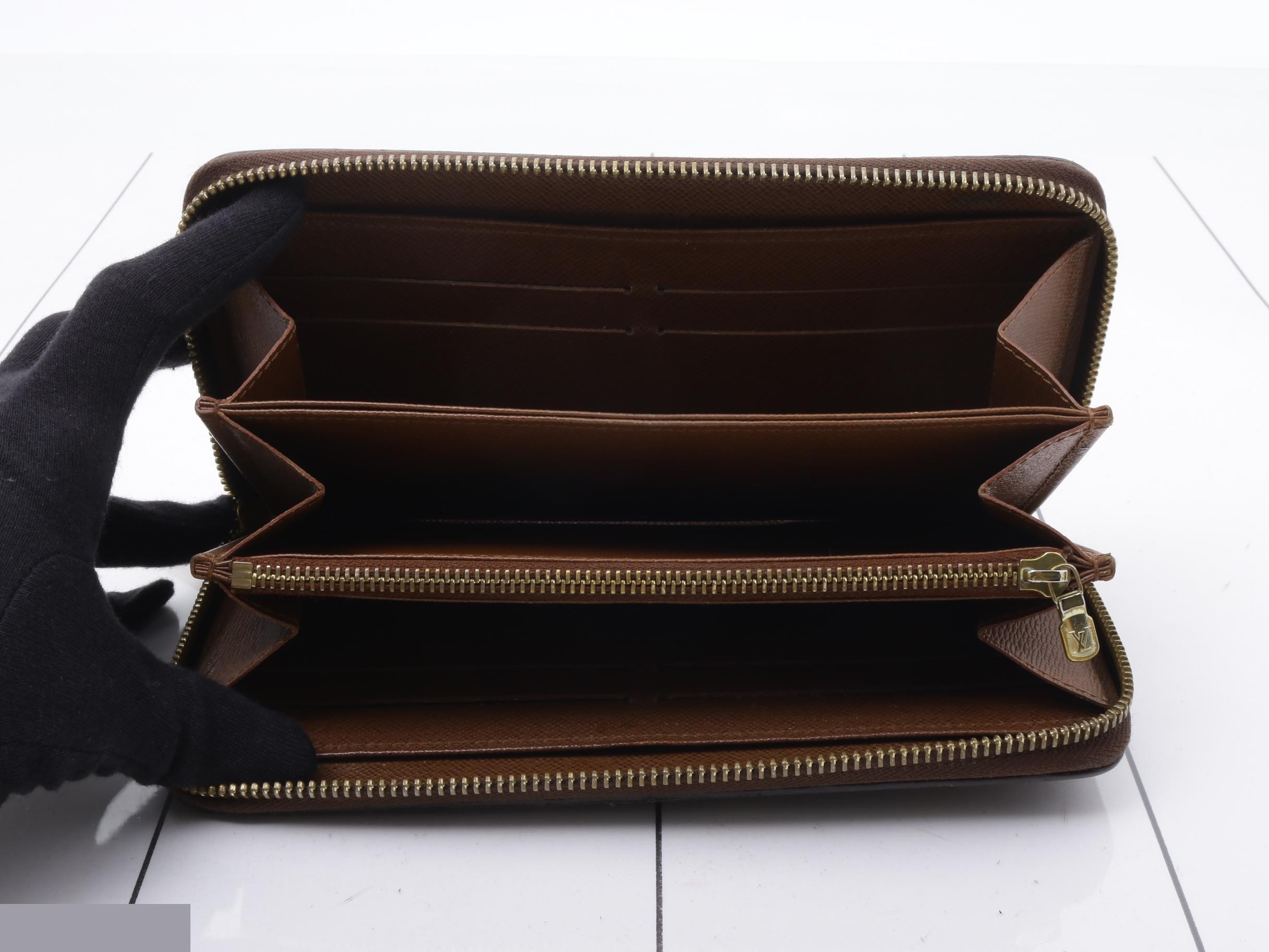 Mono Zippy Wallet — view 4