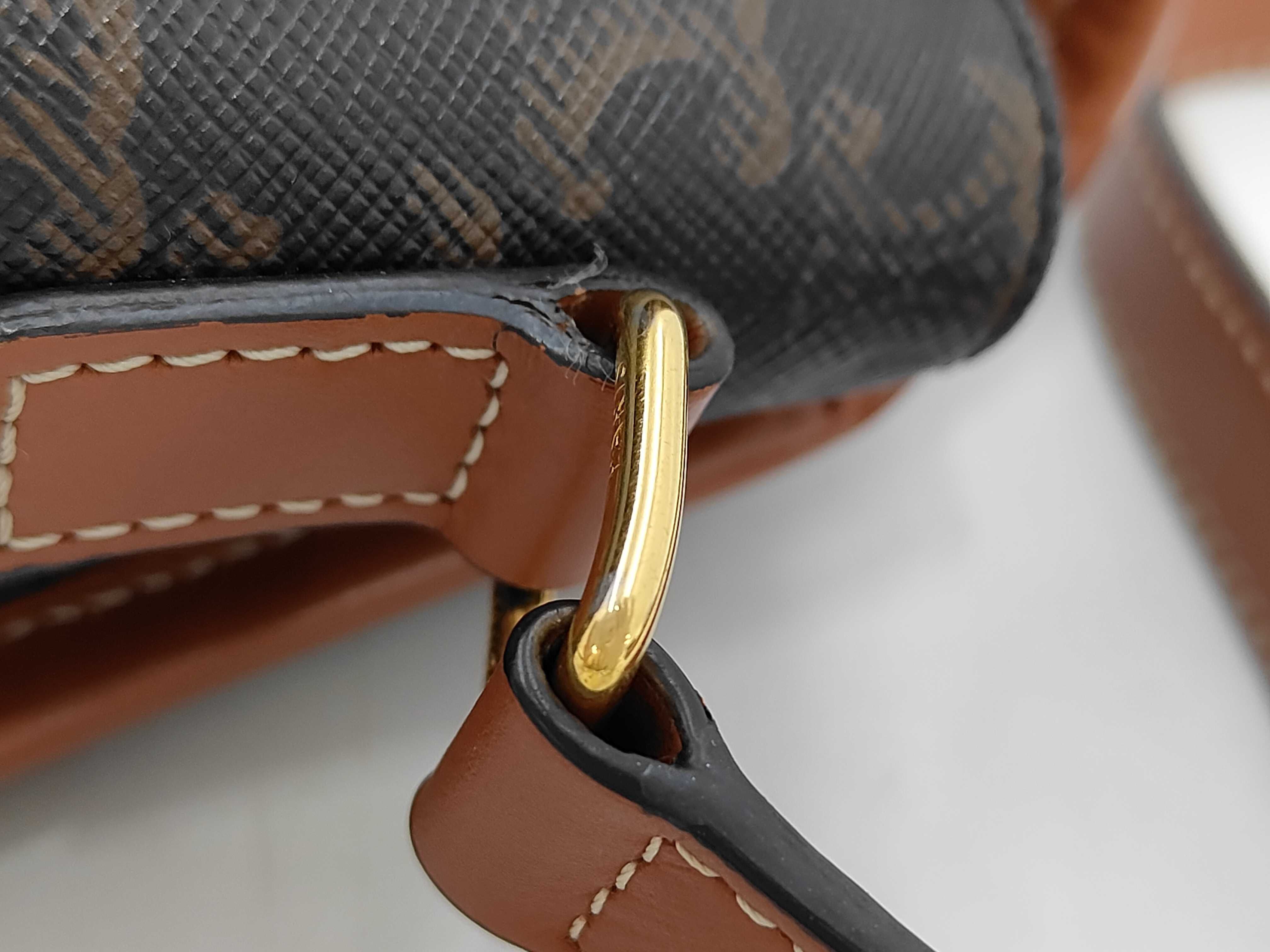 Triomphe Shoulder Bag — view 7