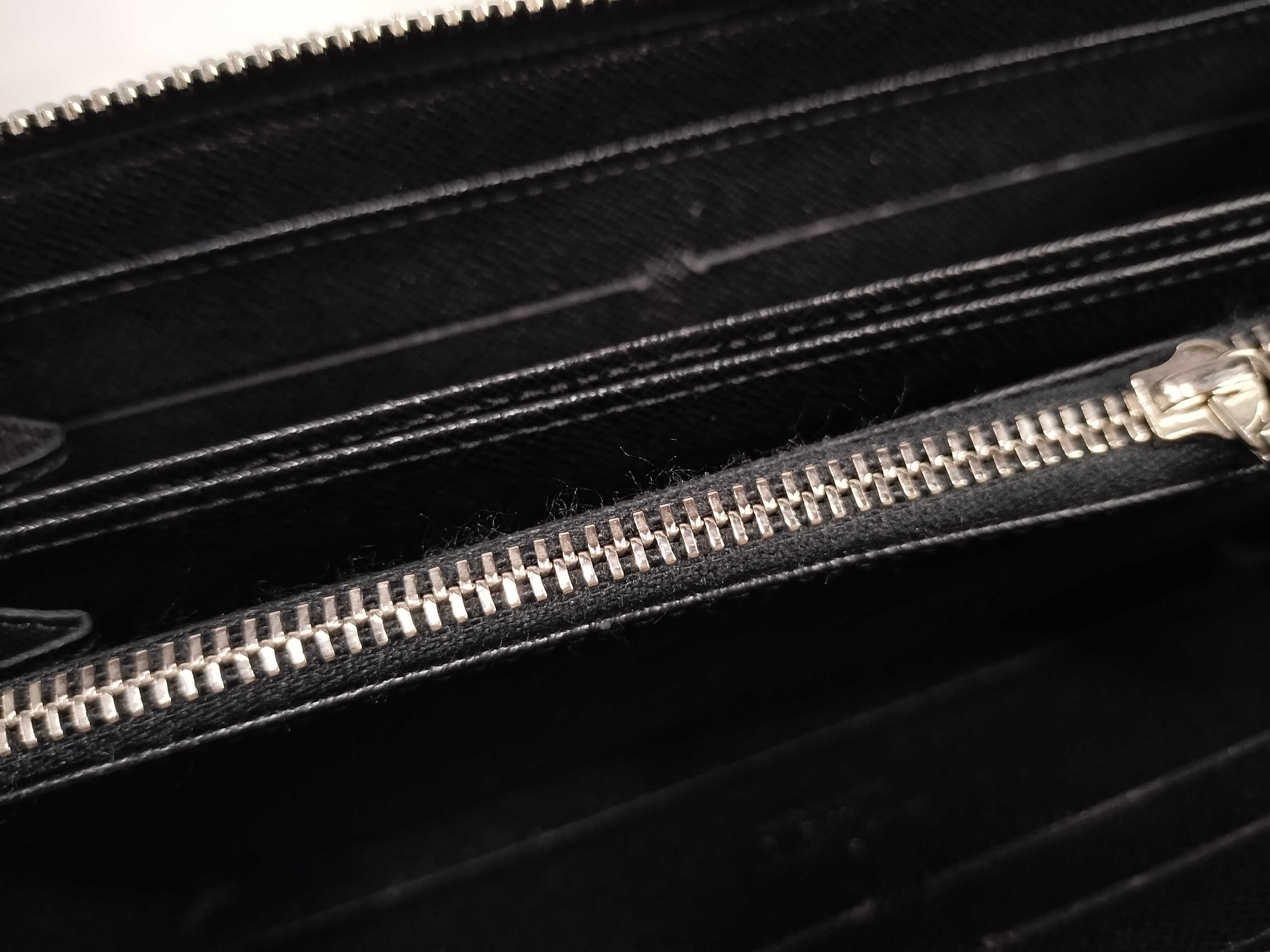 Vernis Louis Vuitton Zippy Wallet — view 10