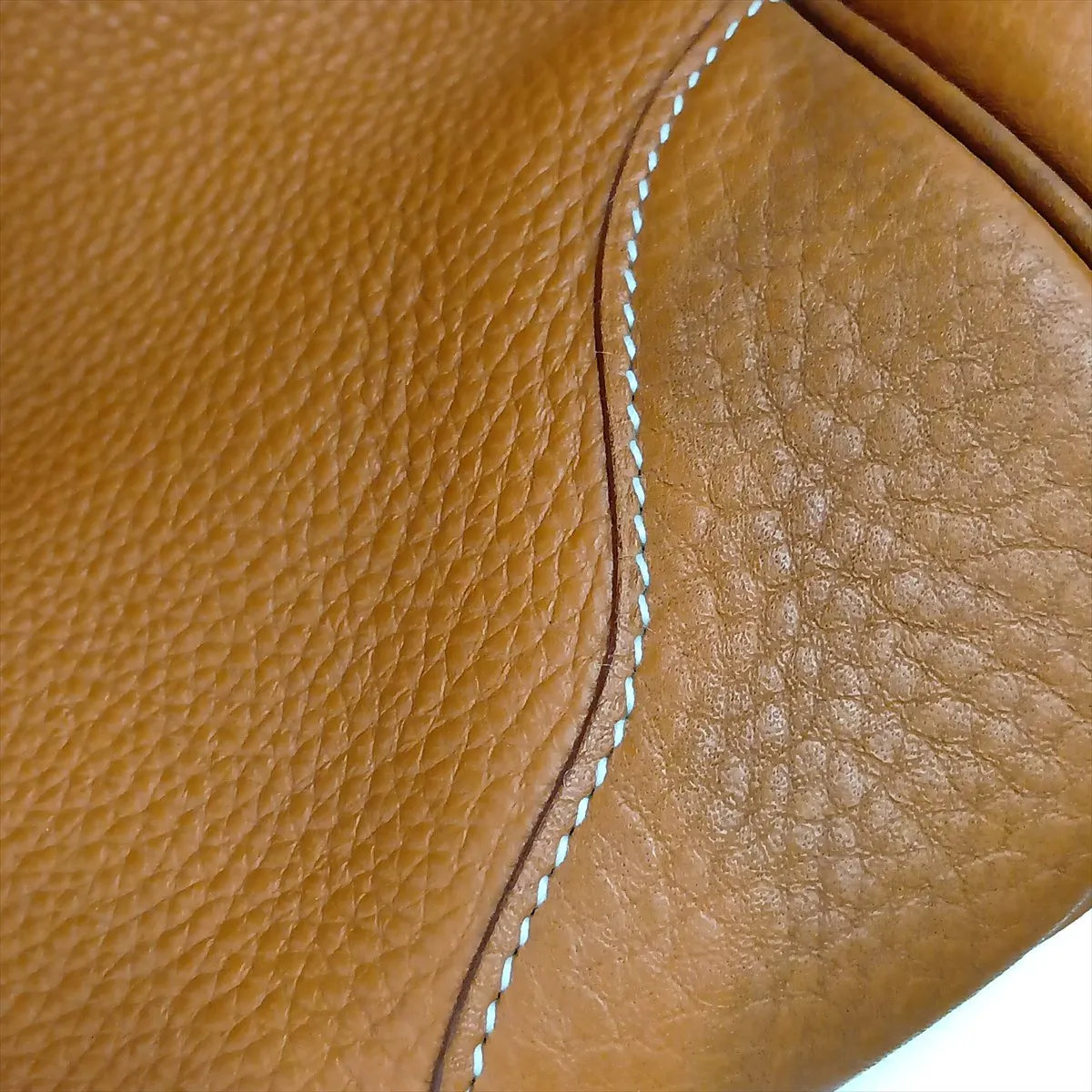 Plume 55, Taurillon Clemence leather, Brick color, Gold hardware, D: 2000 — view 13