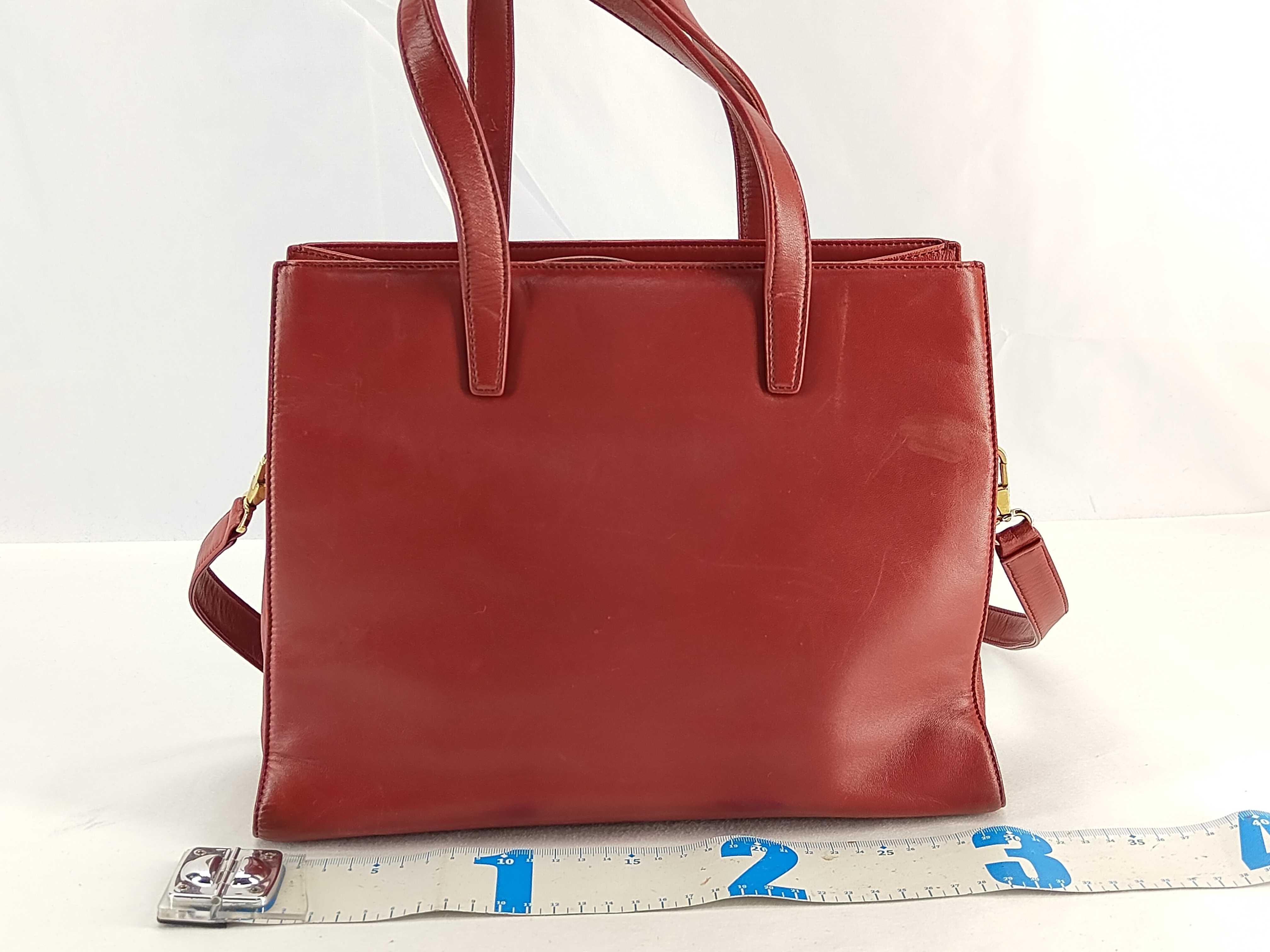 Toledo Anagram 2WAY Leather Tote Bag Red Tote Bag — view 2