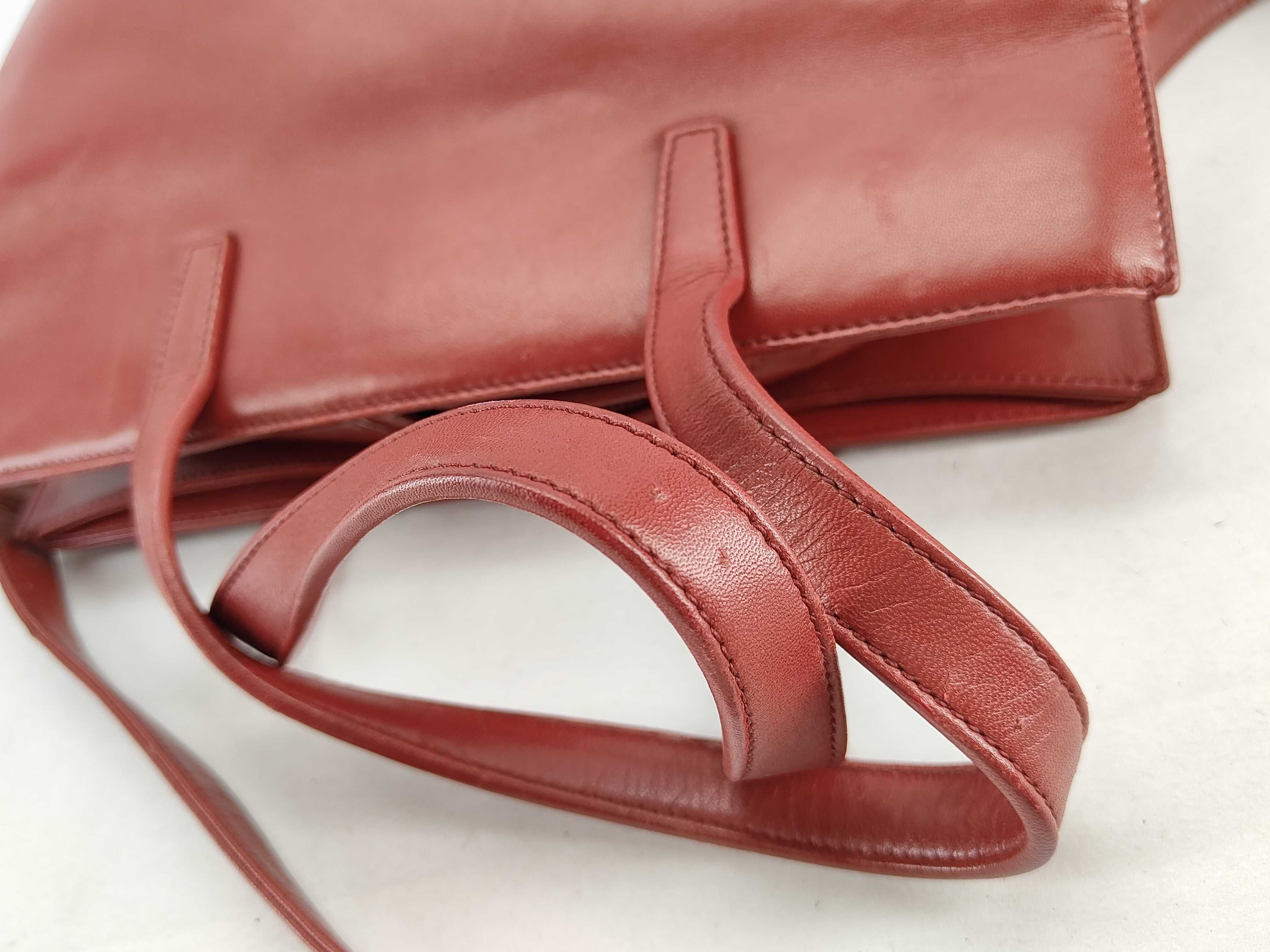 Toledo Anagram 2WAY Leather Tote Bag Red Tote Bag — view 4