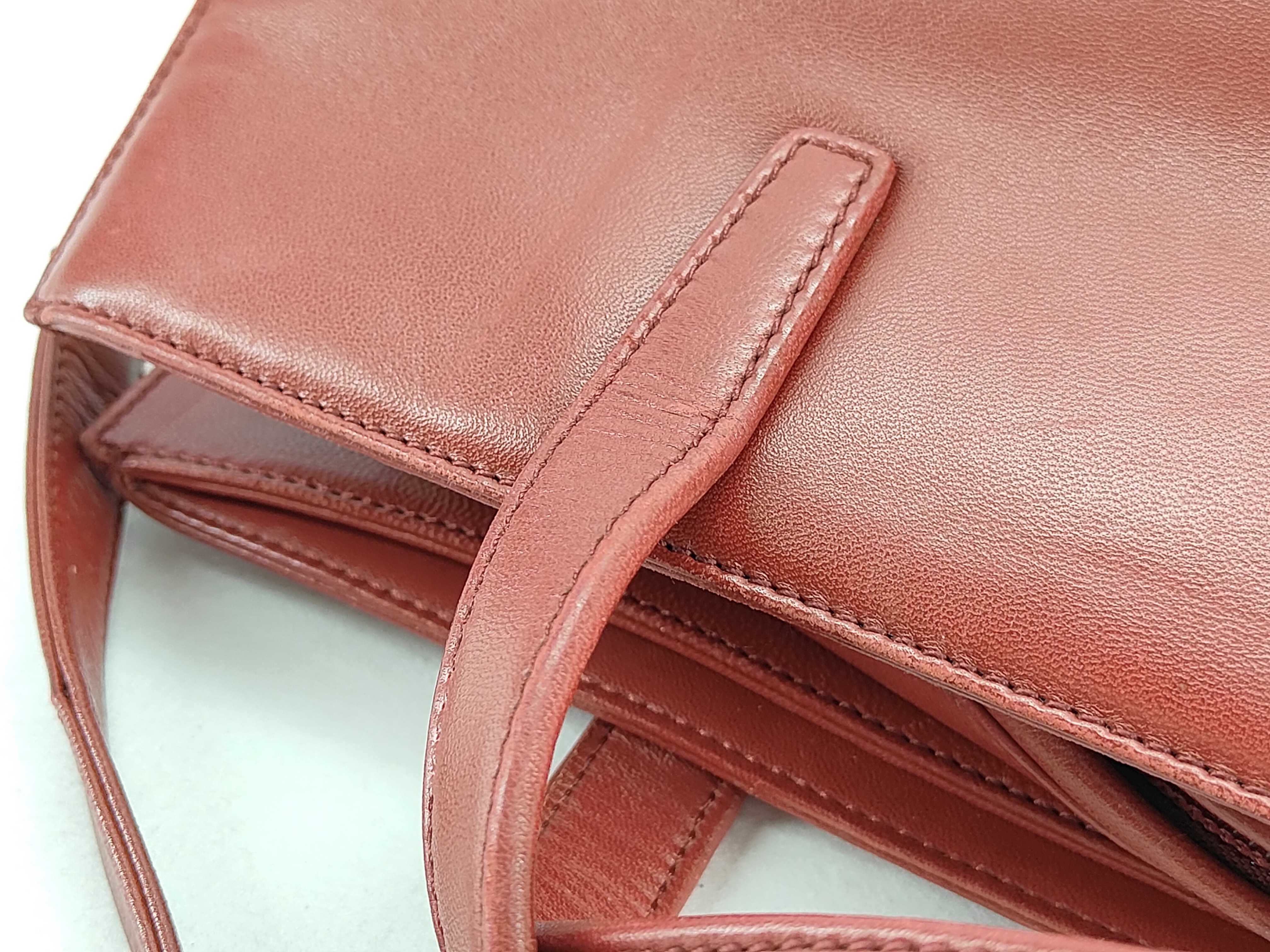 Toledo Anagram 2WAY Leather Tote Bag Red Tote Bag — view 5