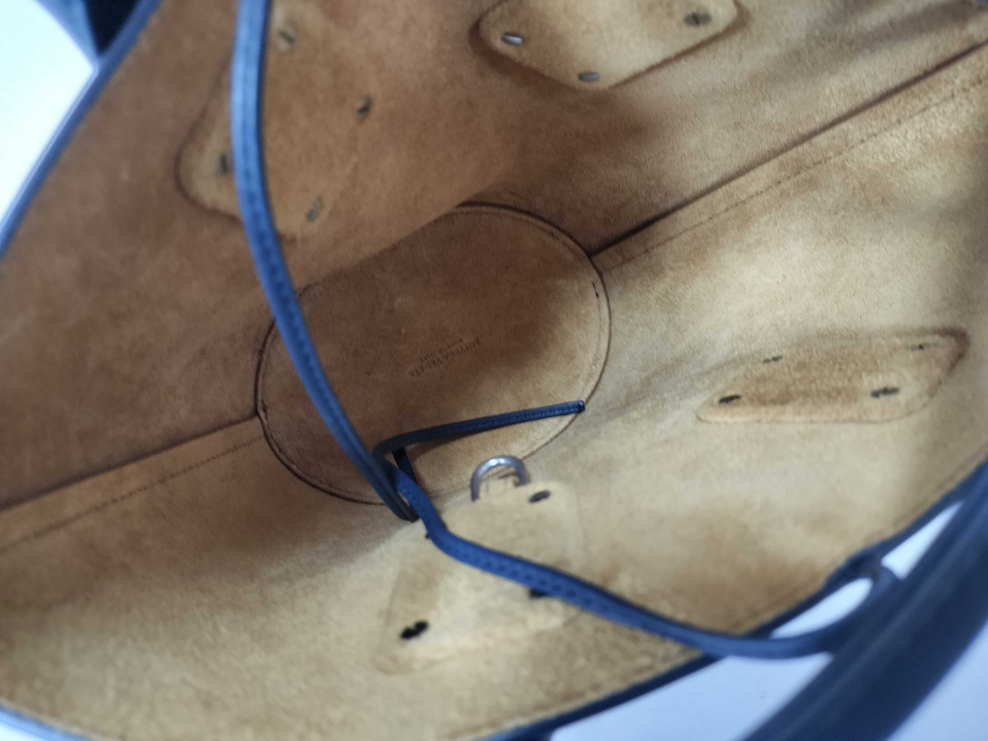 Leather Basket Bag Shoulder Bag — view 8