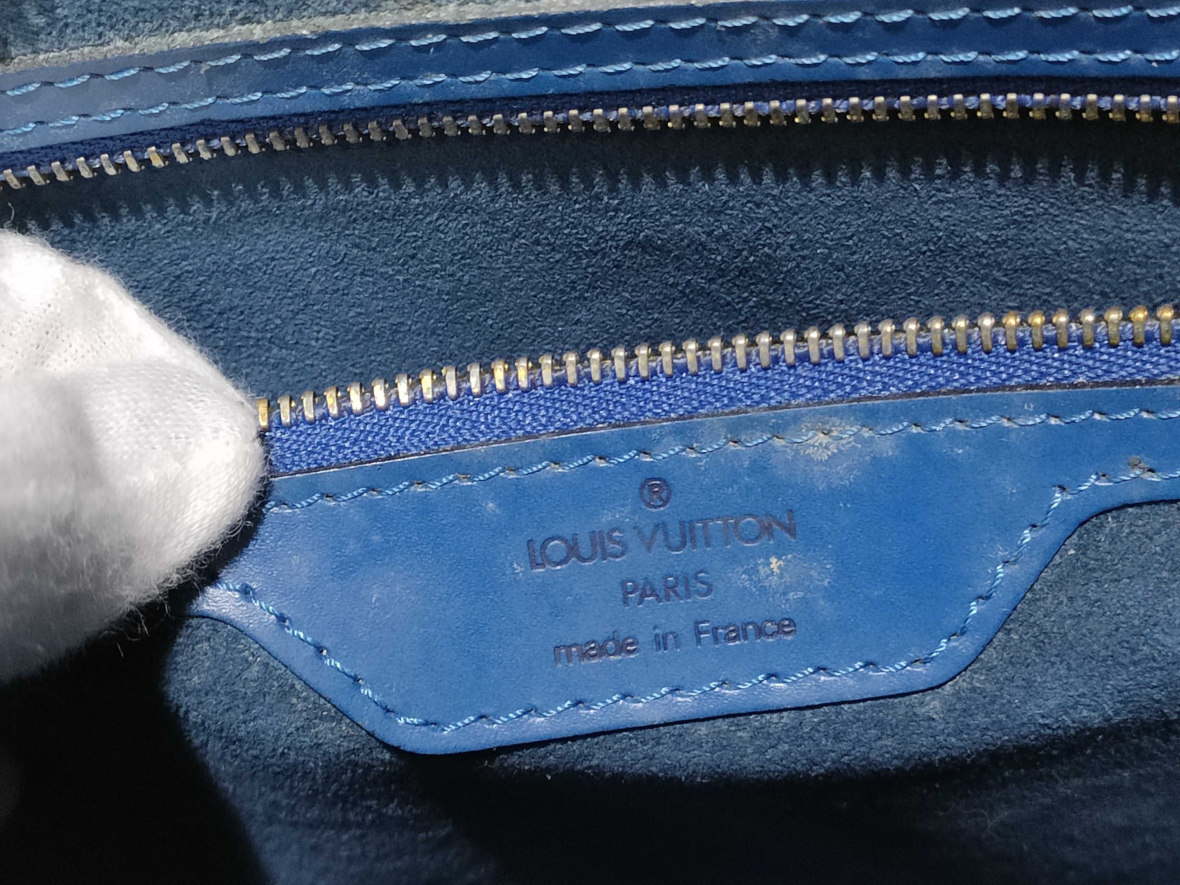 Epi Louis Vuitton Saint Jacques Handbag — view 11