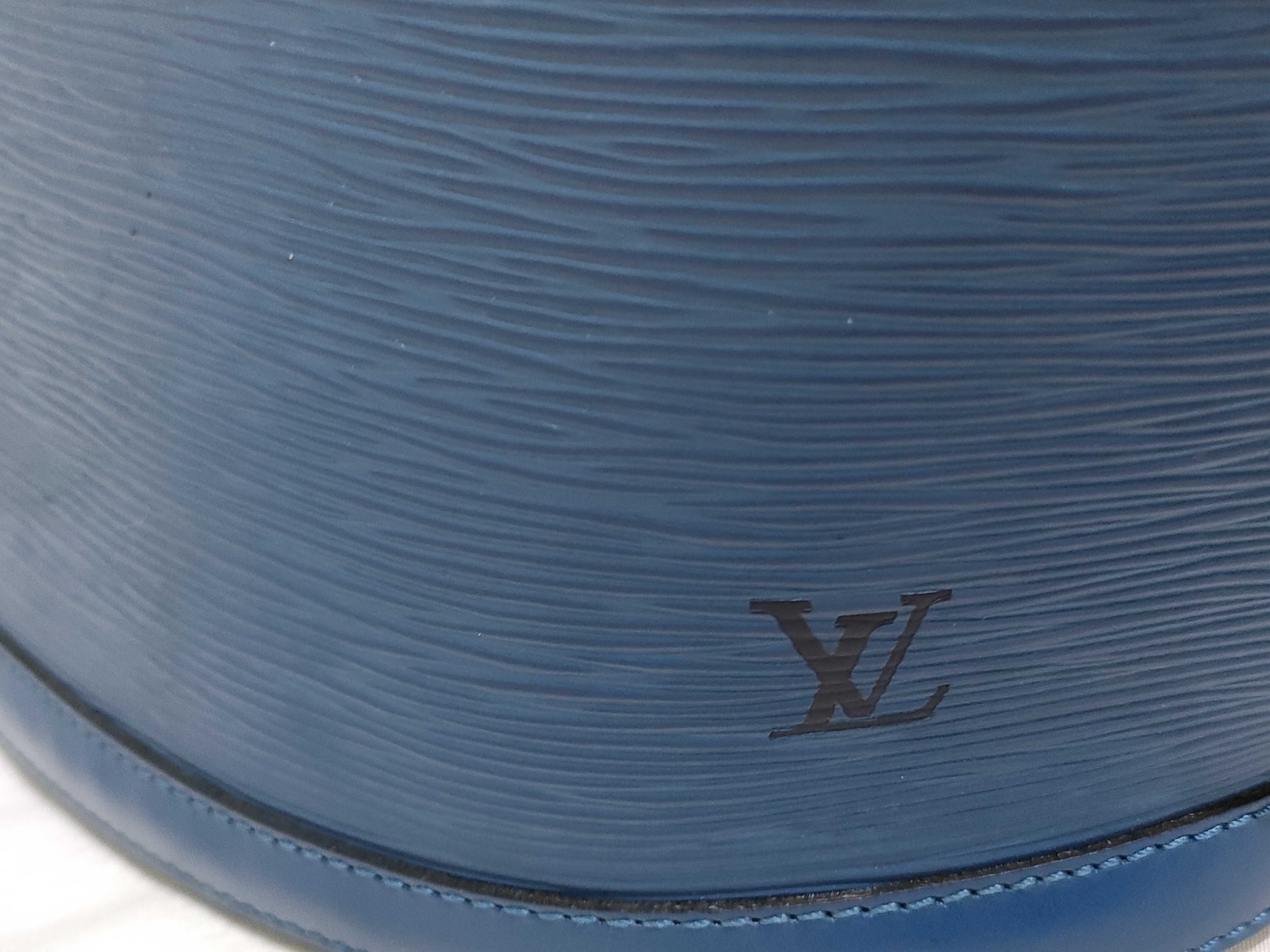 Epi Louis Vuitton Saint Jacques Handbag — view 14