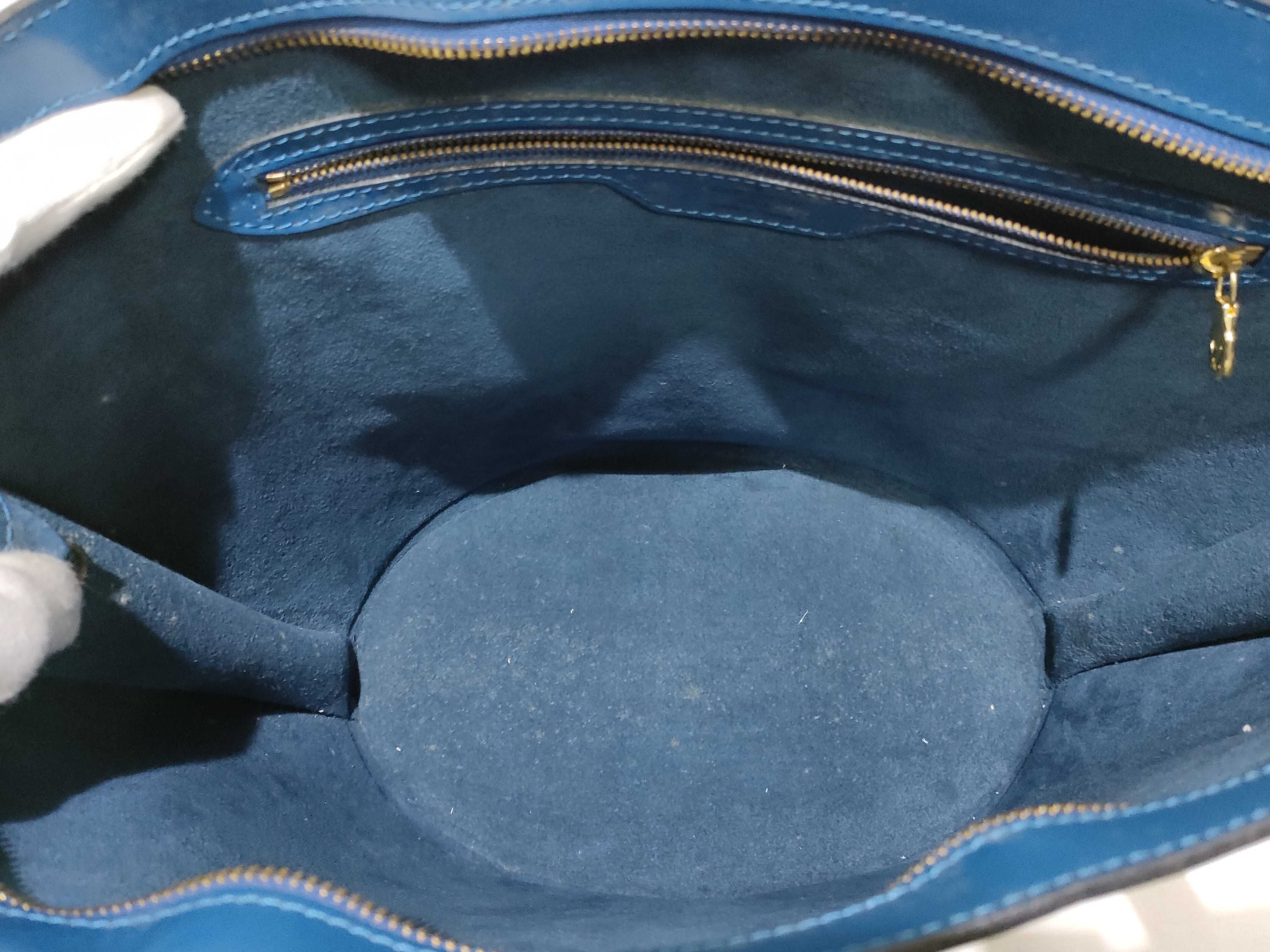 Epi Louis Vuitton Saint Jacques Handbag — view 9
