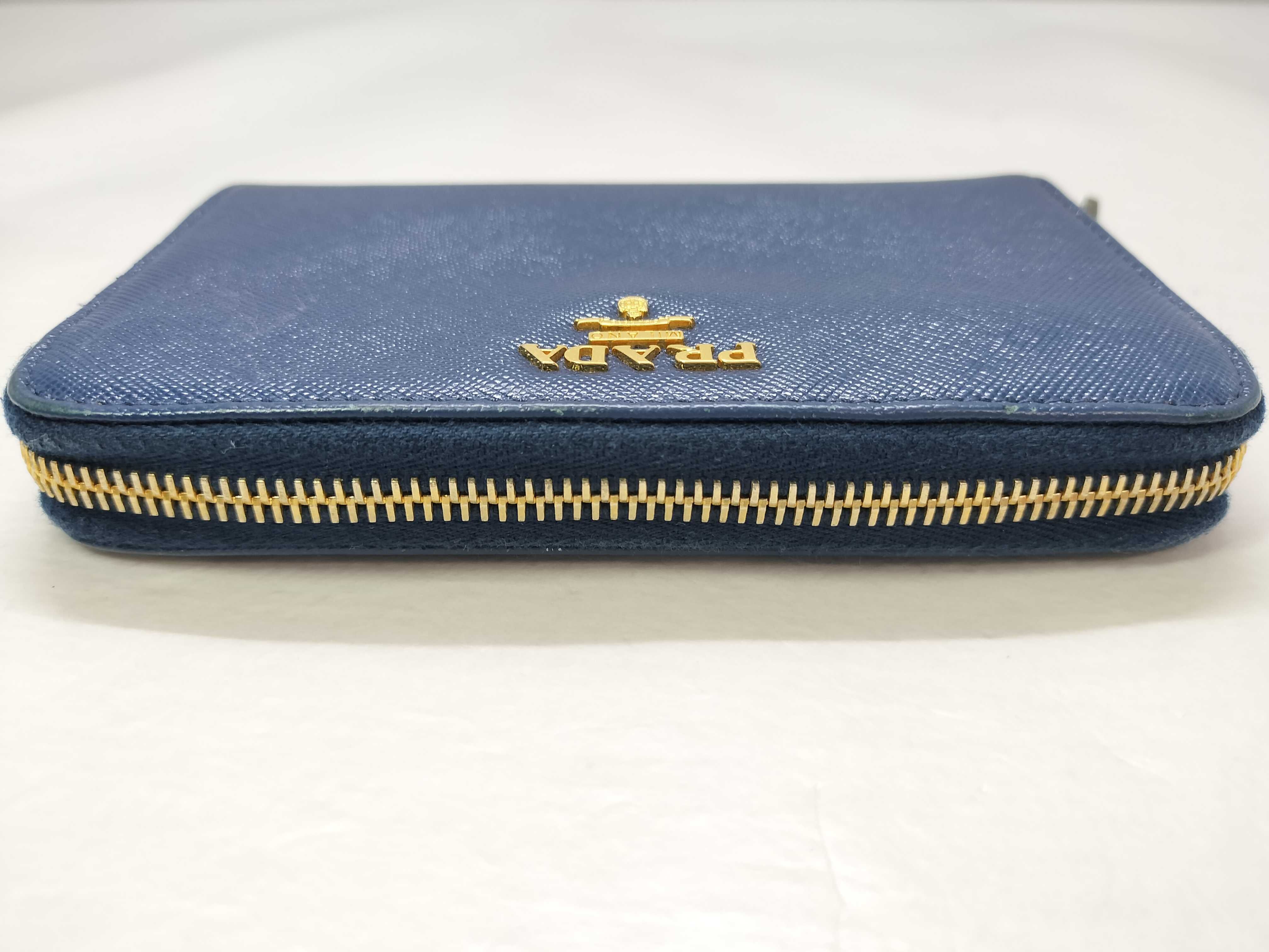 Round Zip Long Wallet Saffiano Blue Wallet — view 6