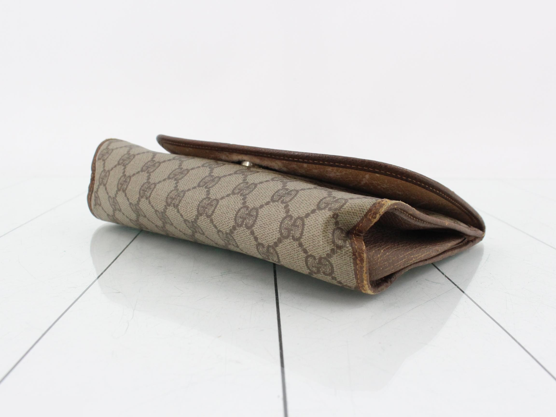 Vintage Gucci GG Supreme Clutch Bag — view 6