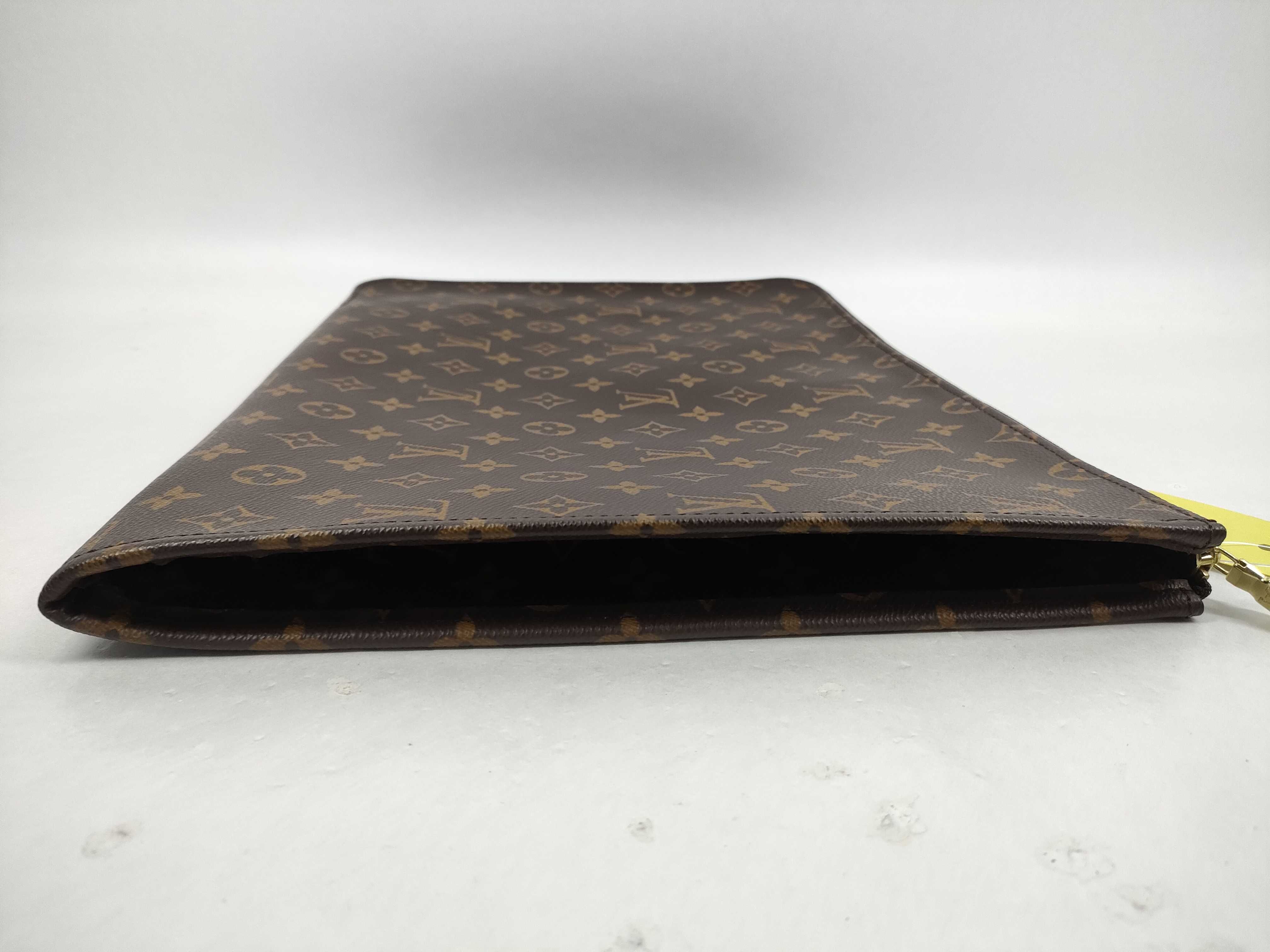 Monogram Poche Documant — view 5