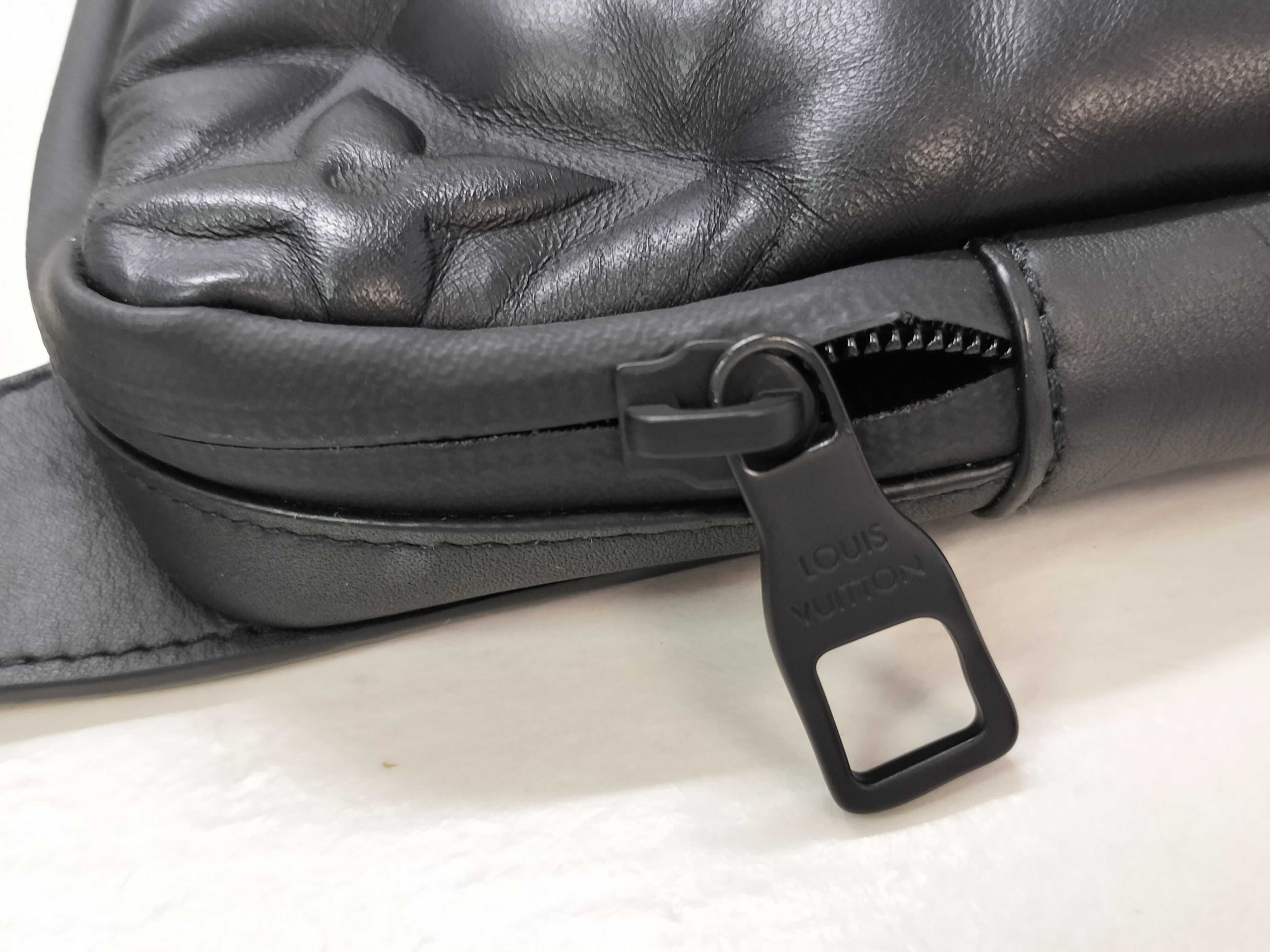 LV Bubble Glam Asymmetrical Sling Bag M68773 Shoulder Bag — view 12
