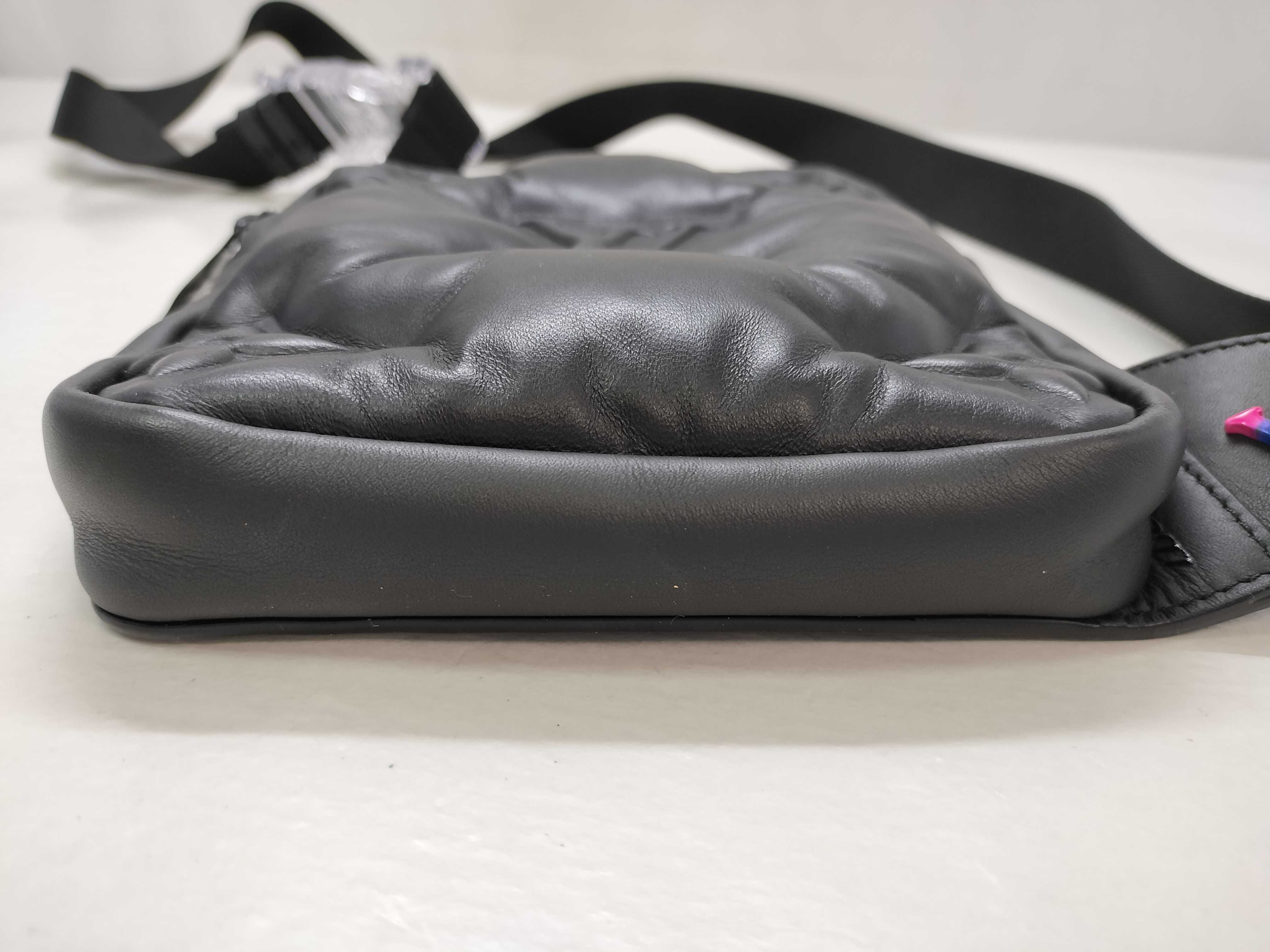 LV Bubble Glam Asymmetrical Sling Bag M68773 Shoulder Bag — view 14