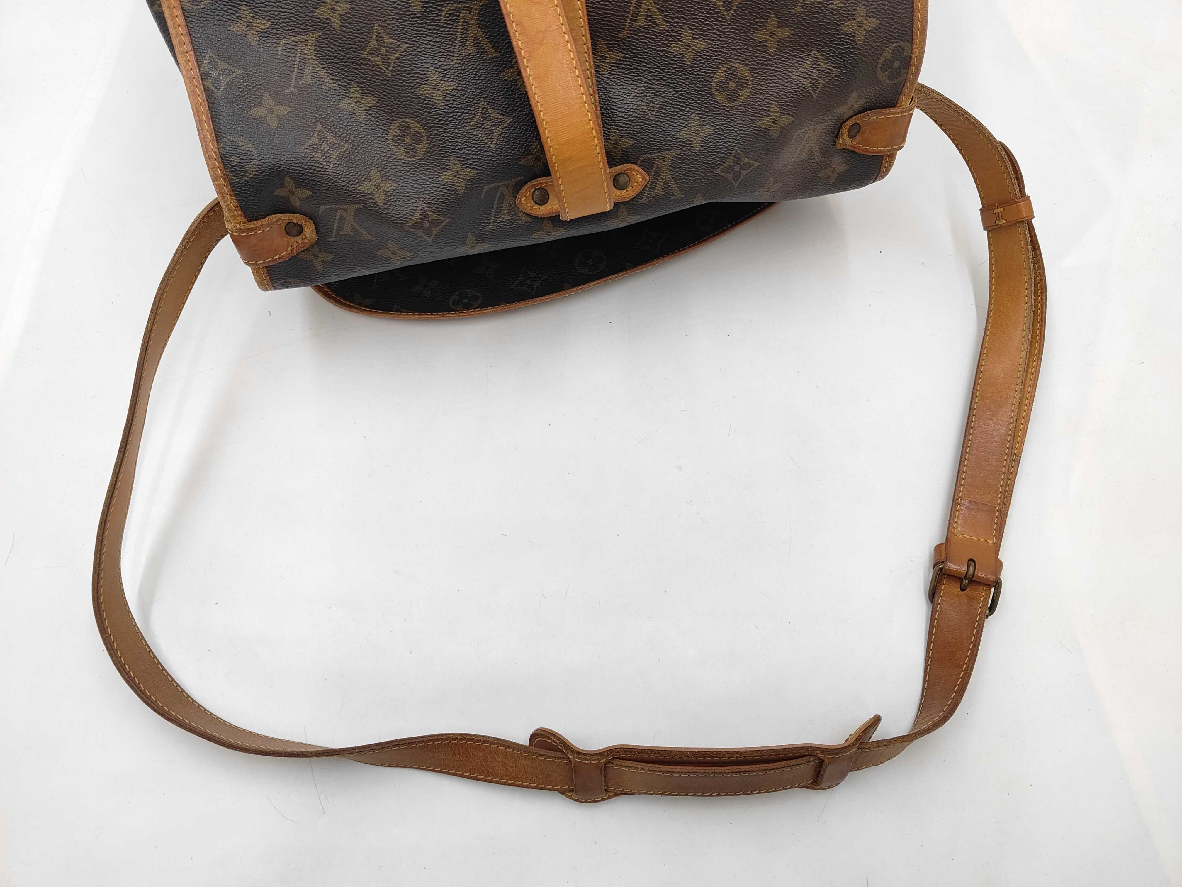 Monogram LV M42254 Saumur Shoulder Bag — view 5