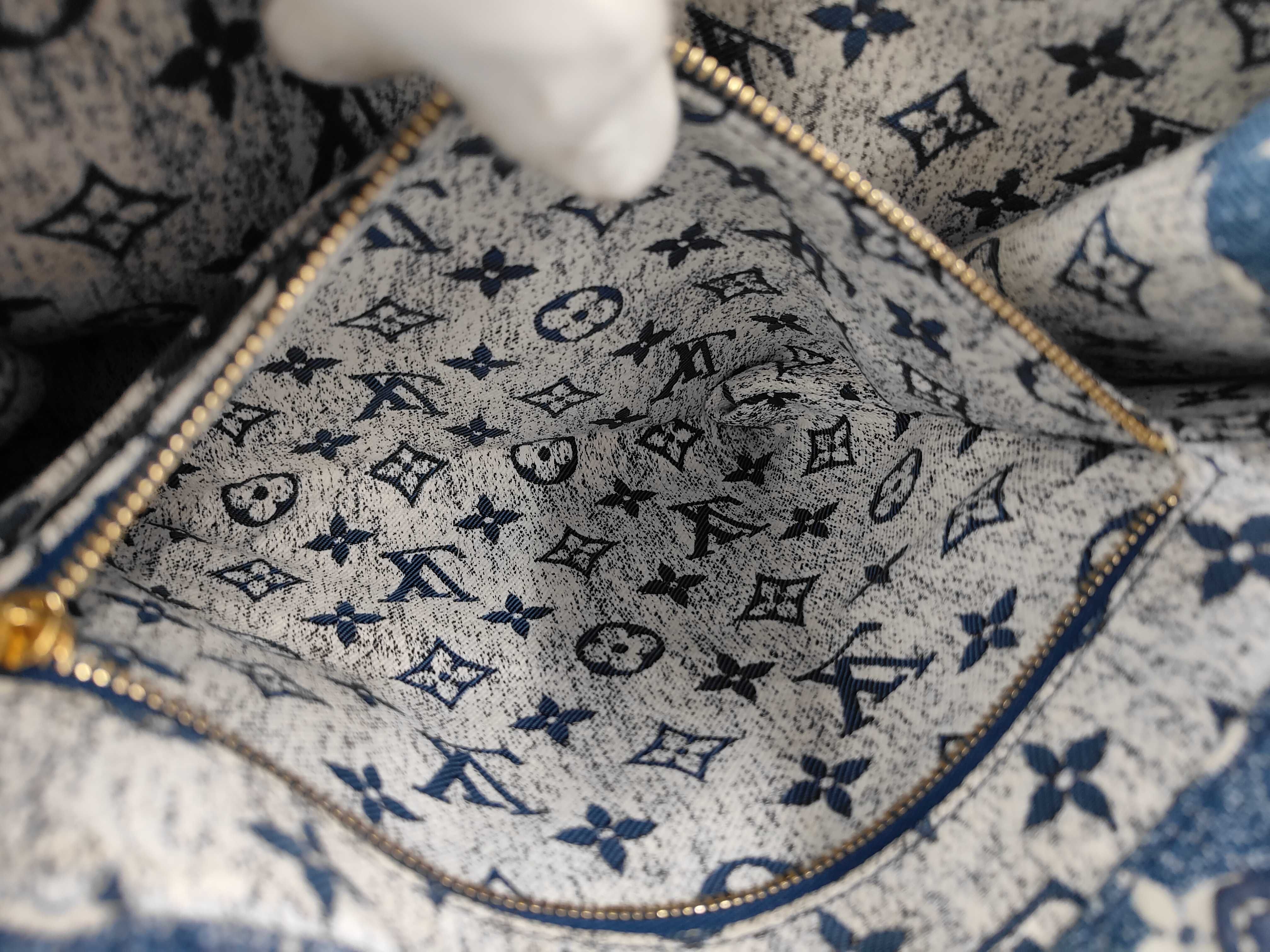 Monogram Jacquard OnTheGo MM M59608 RFID Tote Bag — view 13