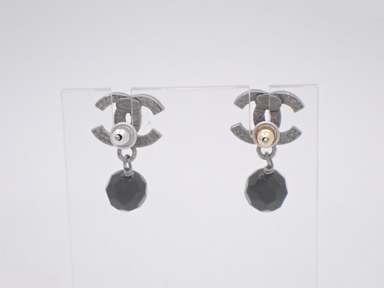 Earrings with Coco Mark logo — view 2